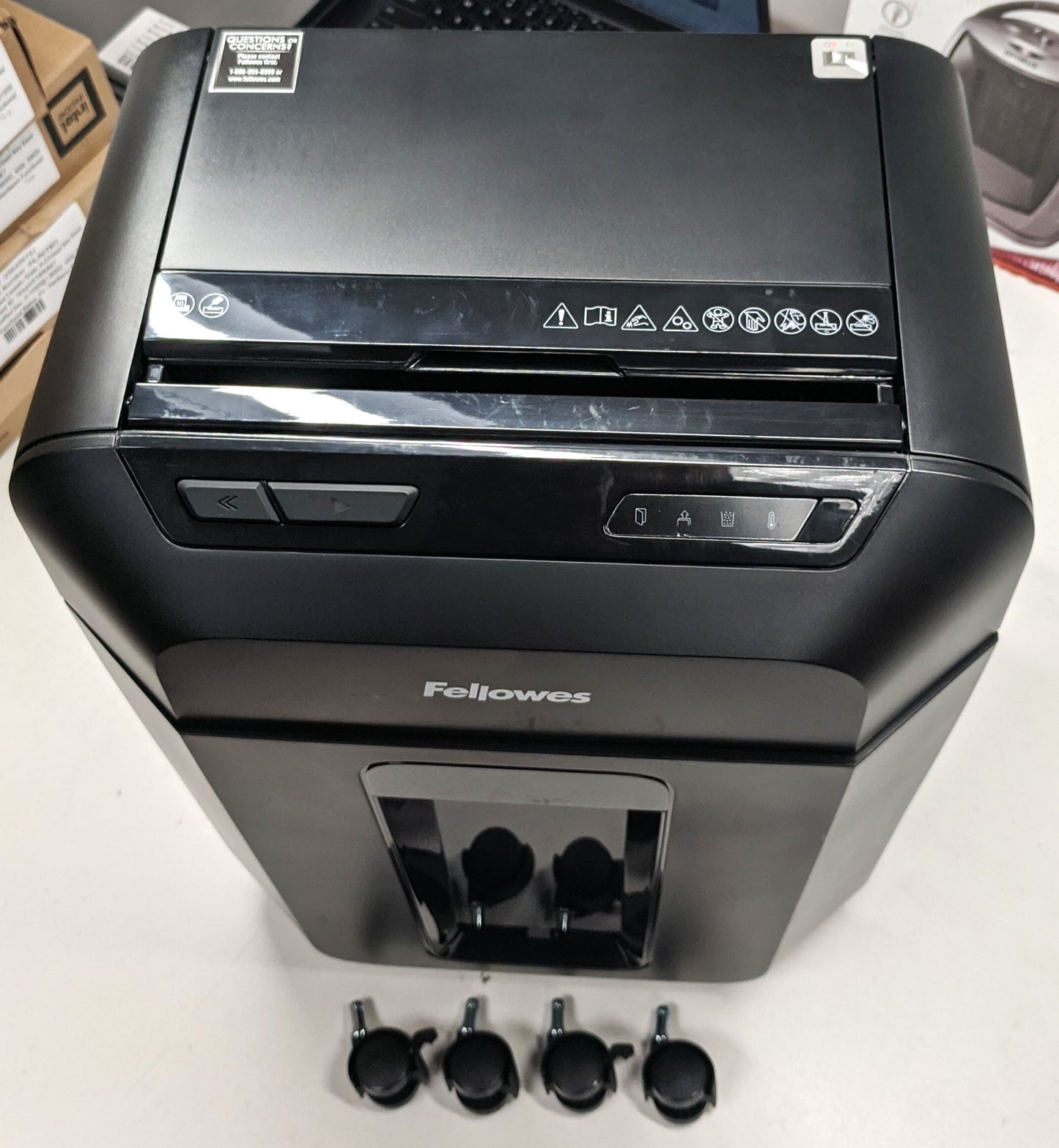 FELLOWES 100MA AUTO FEED MICRO-CUT SHREDDER -SCRATCHES