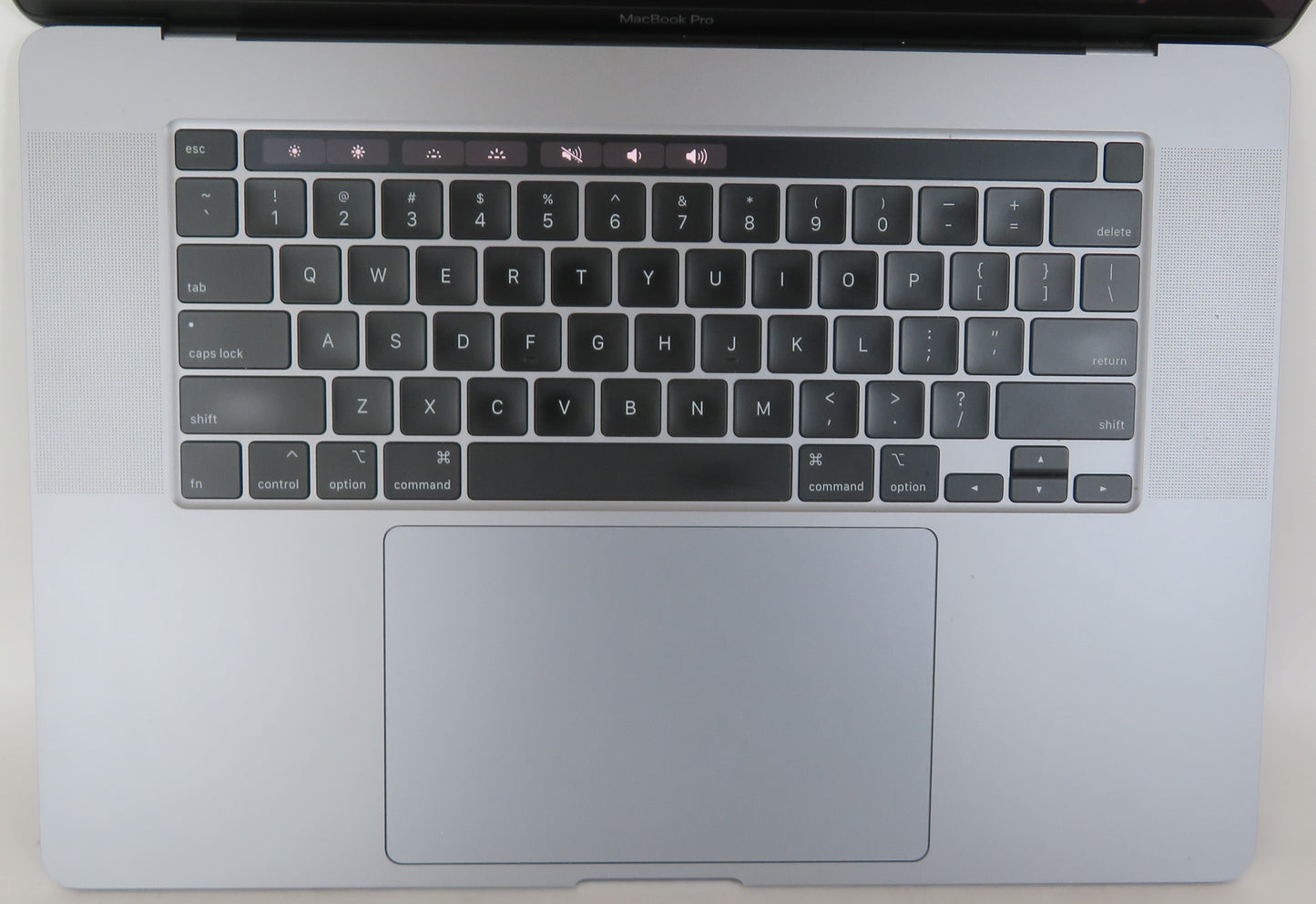 Apple MacBook Pro 2019 16in A2141 i7-9750H @2.6GHz 16GB RAM 512GB Sequoia 5300M