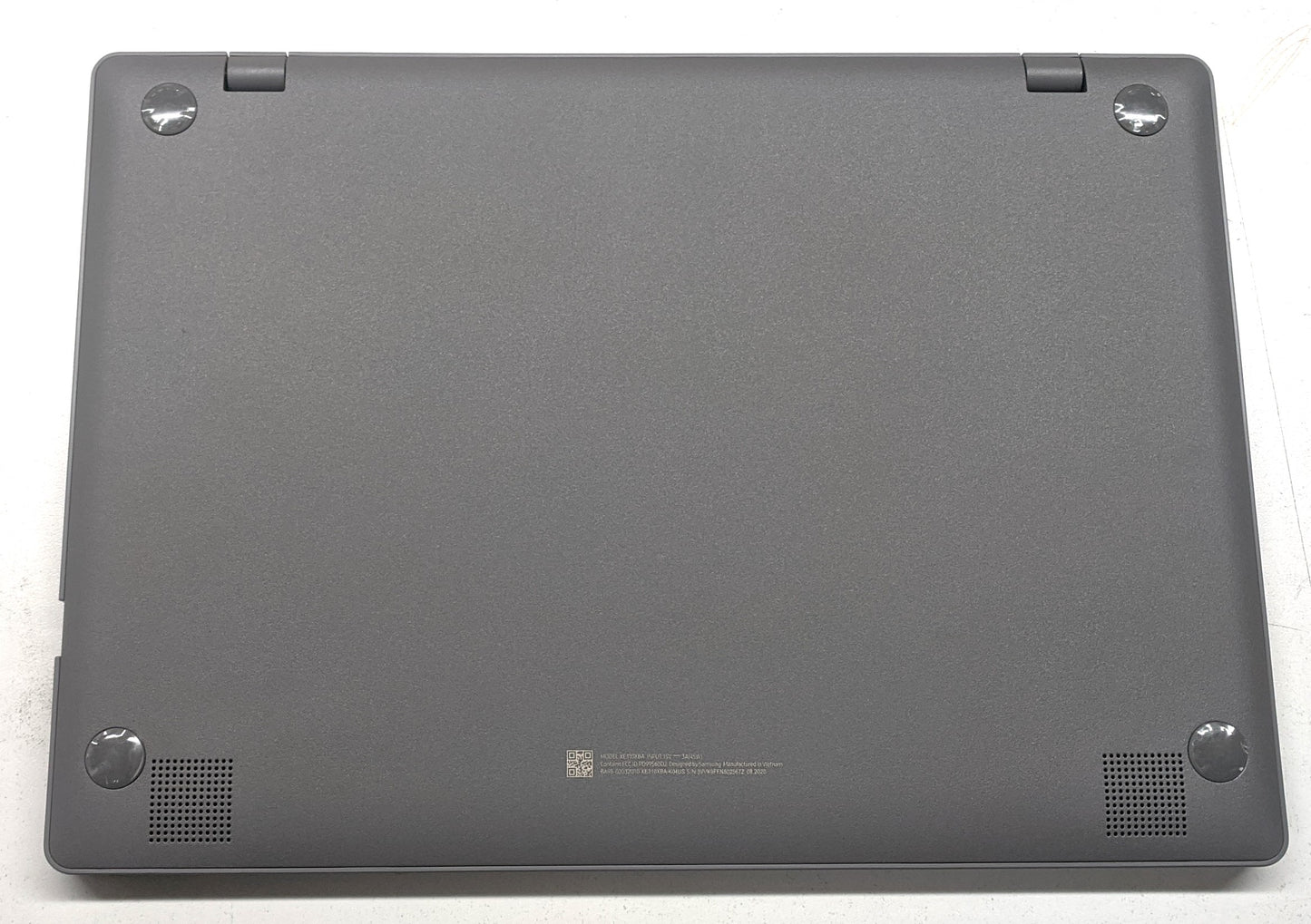 SAMSUNG CHROMEBOOK 310XBA-K04 C-N4000 4GB RAM 16GB SSD-SCRATCHED