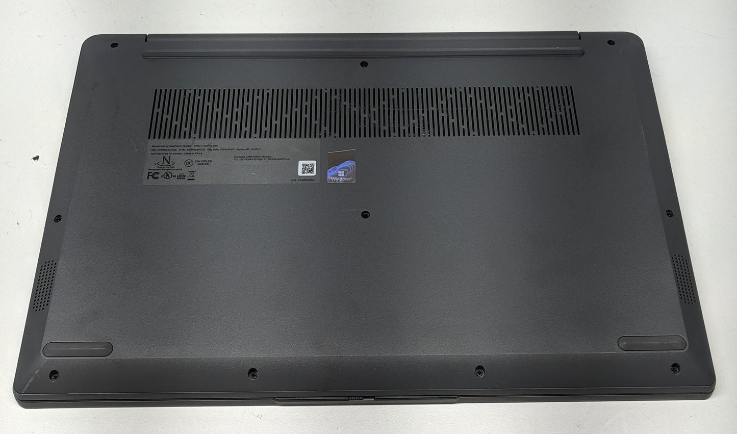 LENOVO IDEAPAD 3 15IAU7 15.6 I5-1235U 8GB 256GB SDD-SCRATCHED
