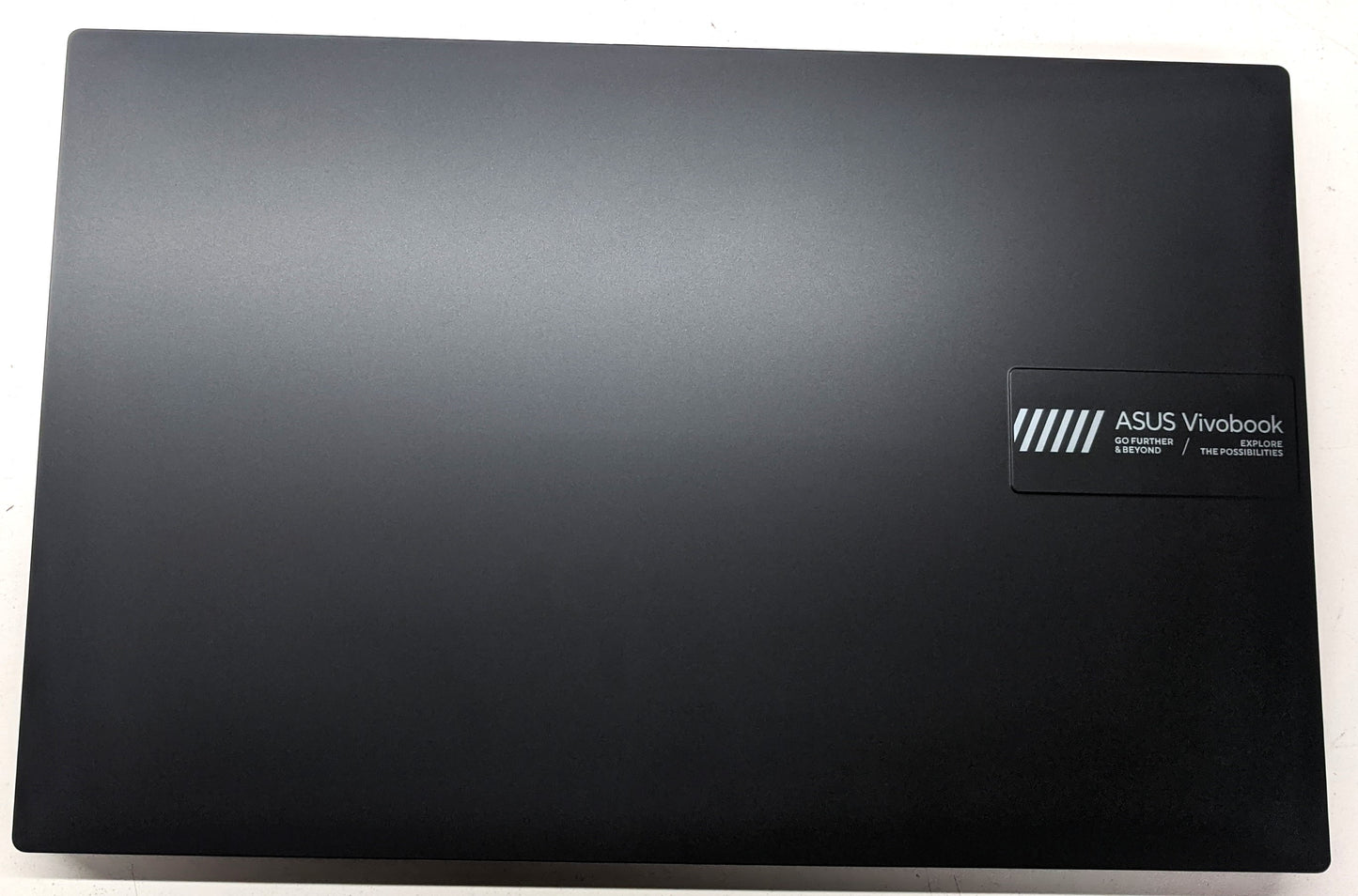 ASUS VIVOBOOK E1504F R5-7520U 16 GB, 512GB SSD