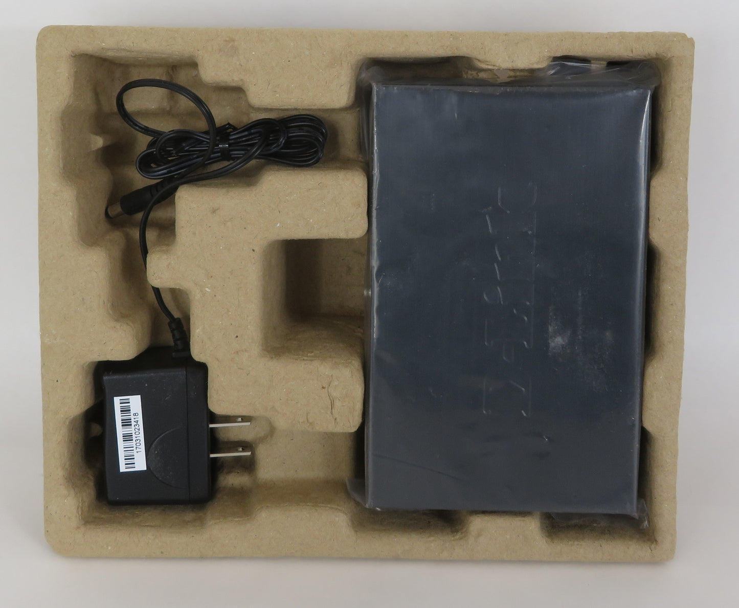 New Open Box D-Link DGS DGS-108 8-Ports External Switch