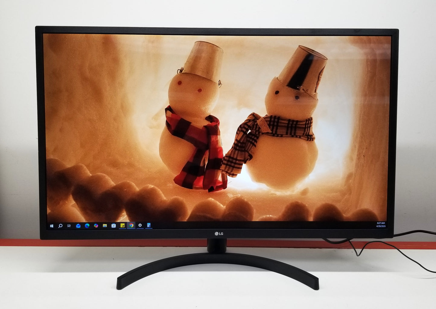 LG 31.5" FHD IPS Monitor, FreeSync, 32MN530NP-B