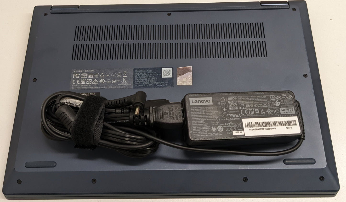 Lenovo Ideapad Flex 5 14ALC05 R5-5500U@2.1GHZ, 8GB, 256GB