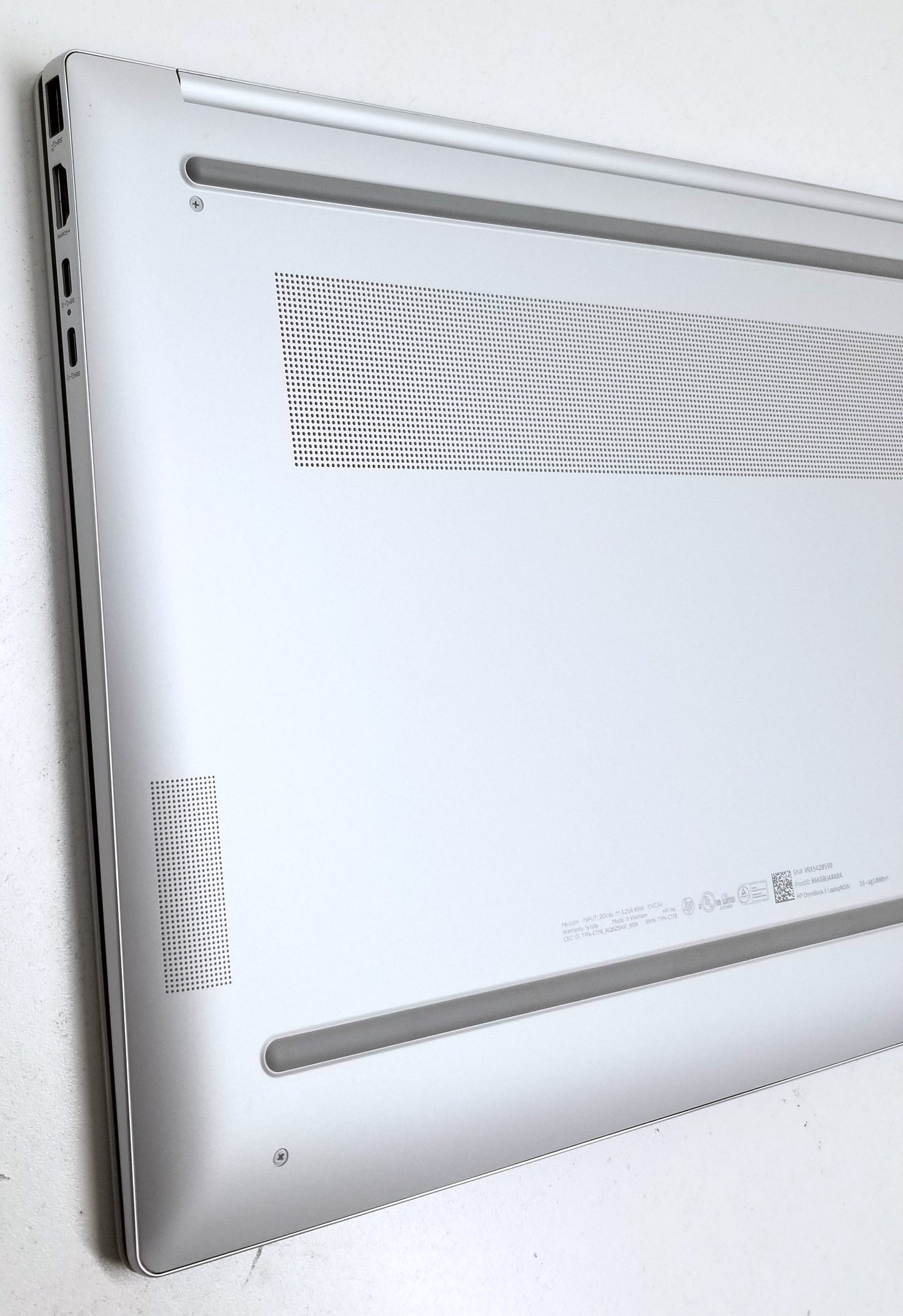 HP OMNIBOOK 5 LAPTOP 16-AG1000NR AMD R5-340 16GB 512GB