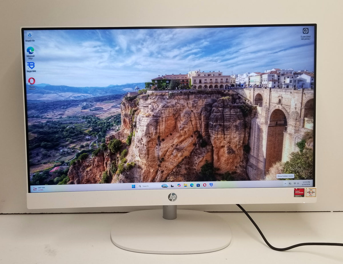 HP AIO 24-CR0046 All-in-One 23.8 In Gold, 4GB RAM, 256GB SSD