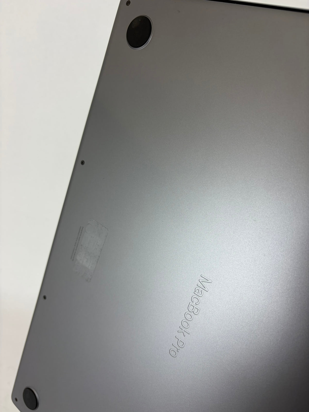 Apple Macbook Pro 2023 16in Retina M2 Pro 16GB RAM 512GB A2780