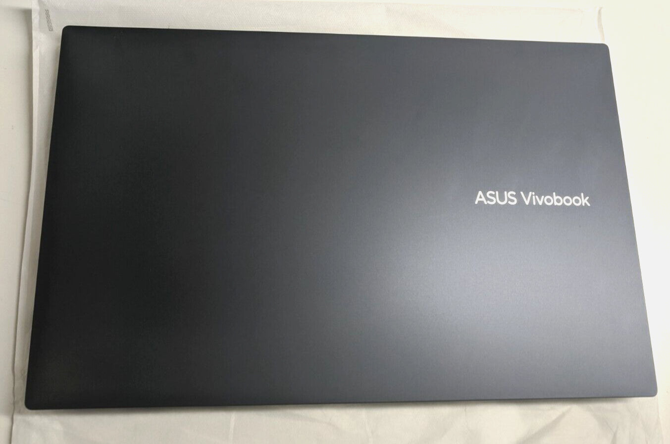Asus VivoBook F1502Z Laptop, 15.6" Intel Core i3 8 GB RAM, 256GB SSD - READ