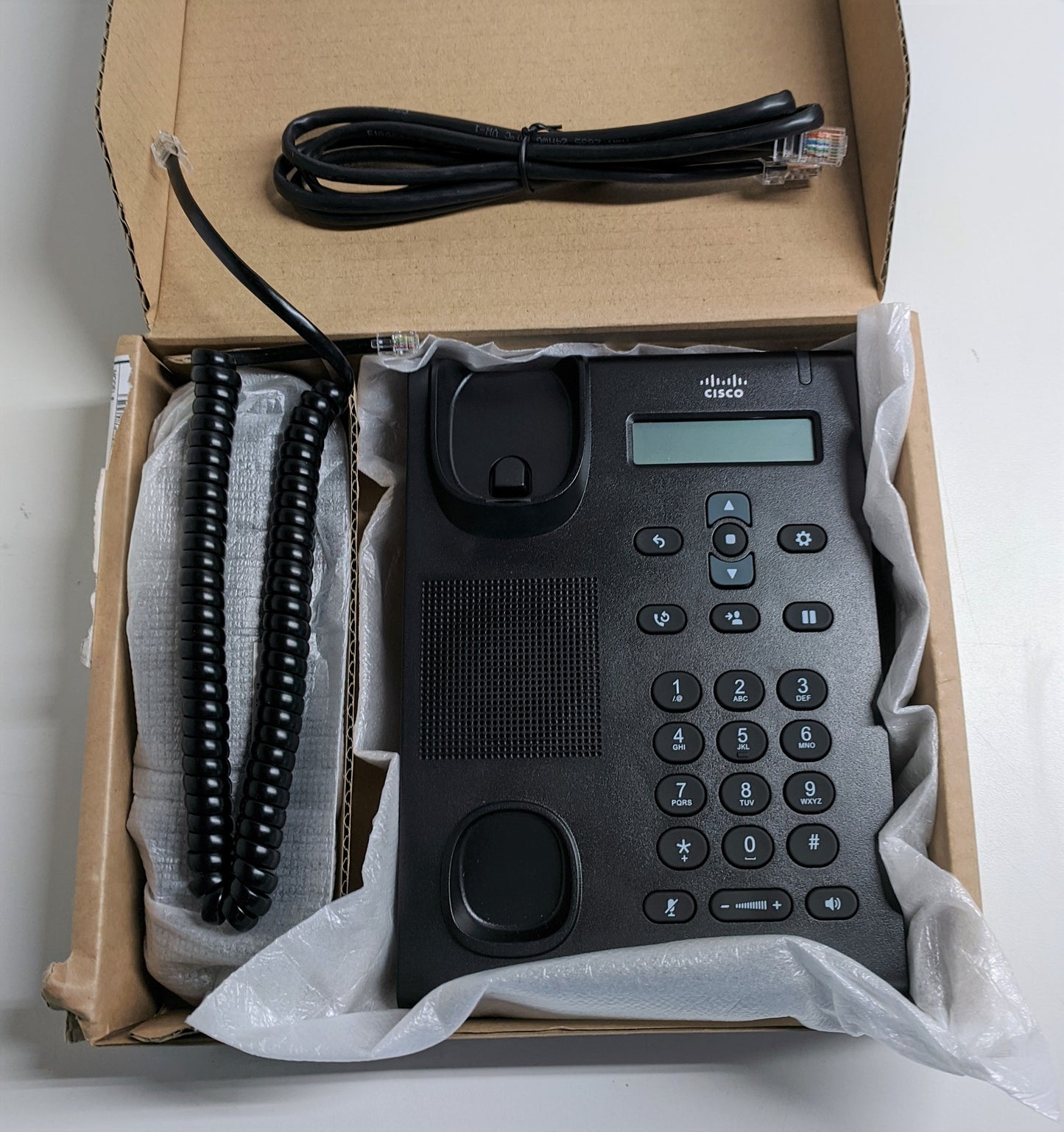 CISCO UNIFIED SIP PHONE 3905, CHARCOAL, STANDARD HEADSET