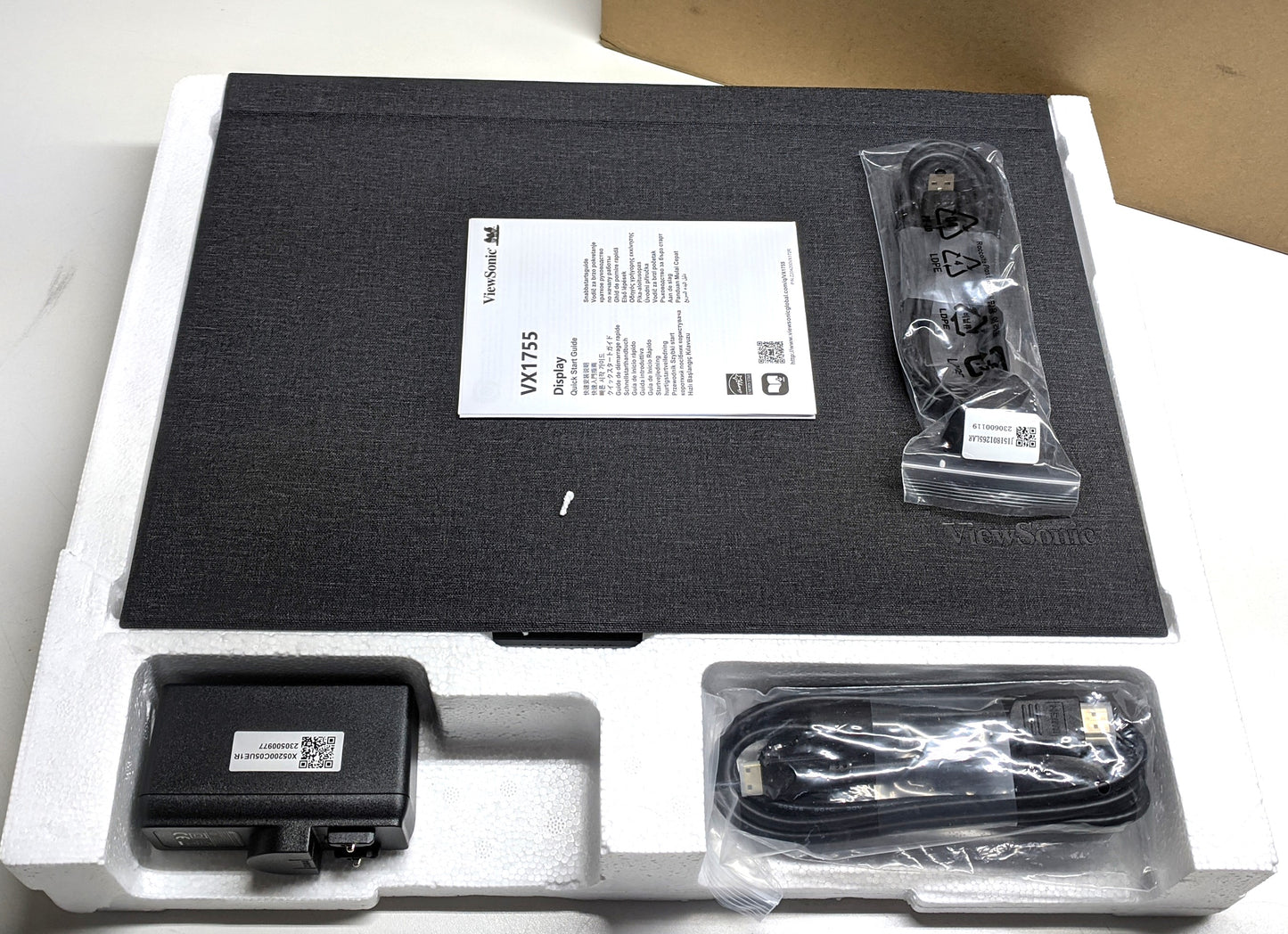 VIEWSONIC OMNI VX1755 17IN UHD LED MONITOR