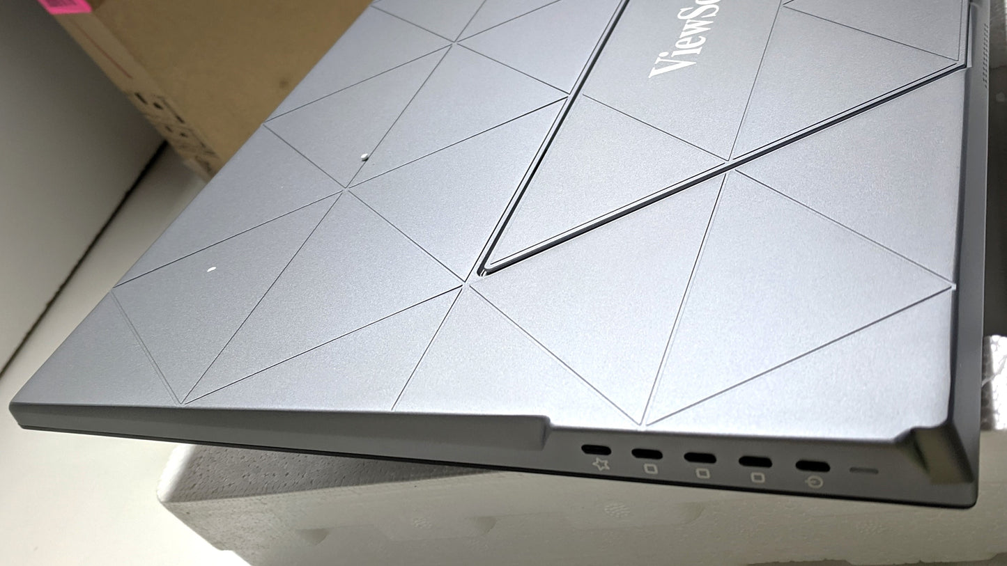 VIEWSONIC OMNI VX1755 17IN UHD LED MONITOR