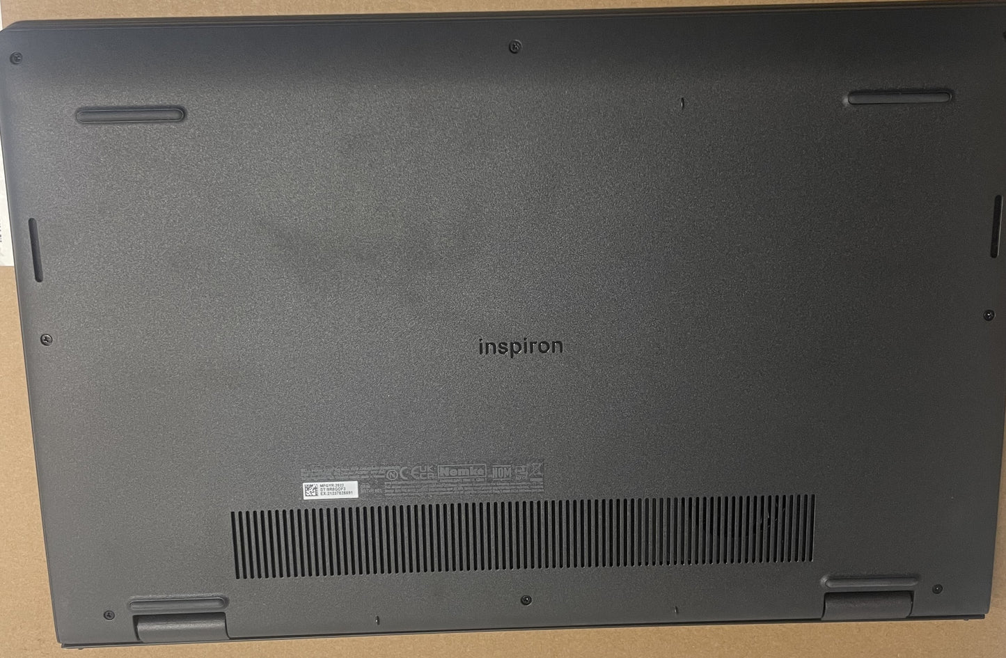 DELL INSPIRON 15 3520 I5-1235U 16GB RAM 256GB SSD-SCRATCHED