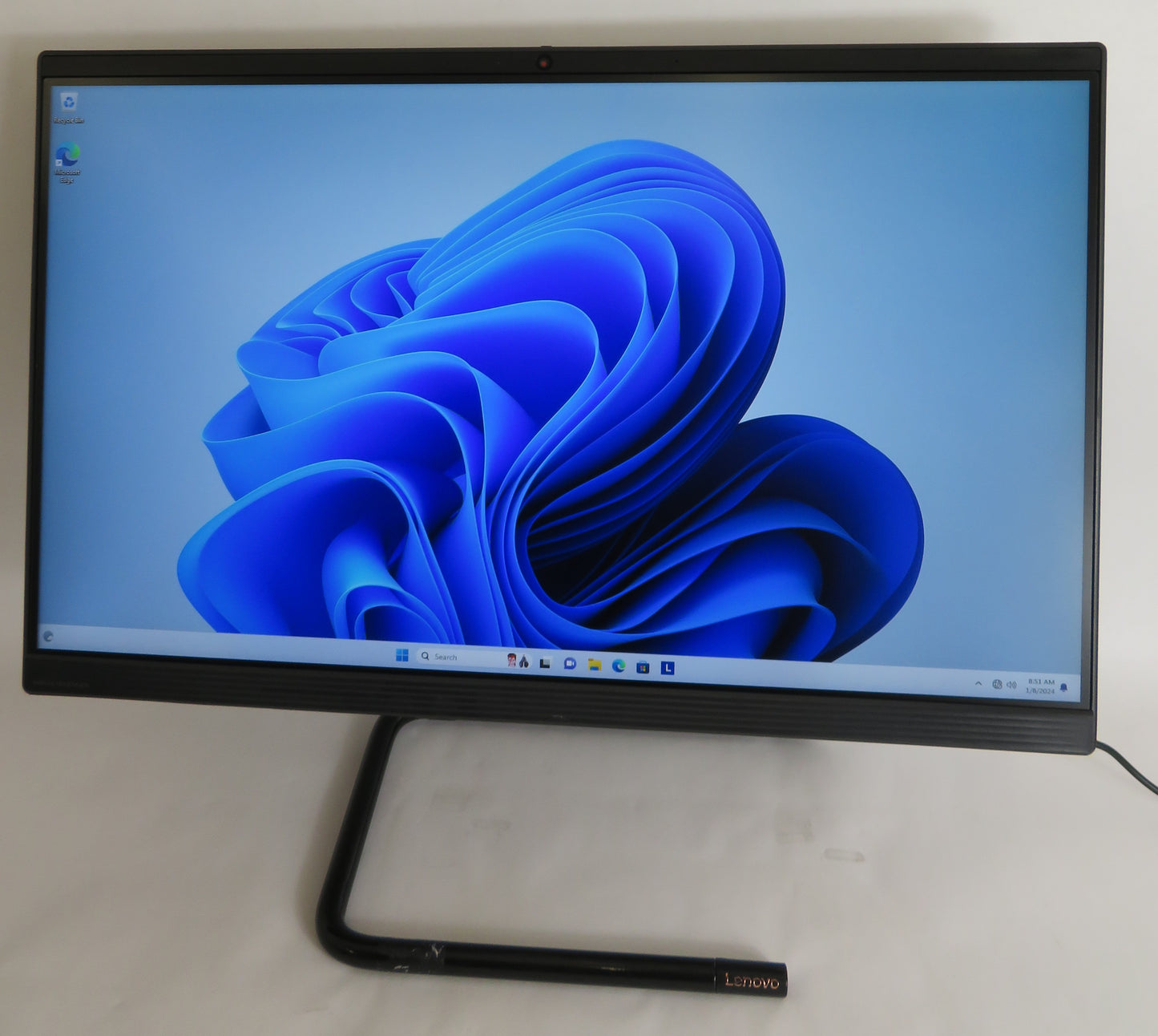 Lenovo IdeaCentre AIO 3 21.5" Intel Pentium Gold G6400T 4GB RAM 1TB W11 H