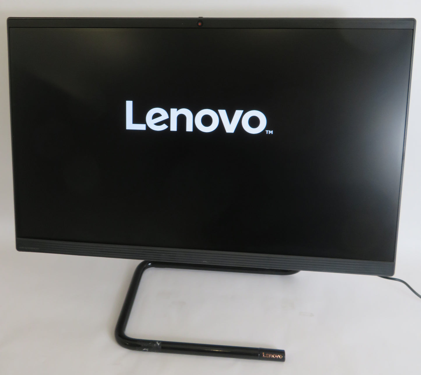 Lenovo IdeaCentre AIO 3 21.5" Intel Pentium Gold G6400T 4GB RAM 1TB W11 H