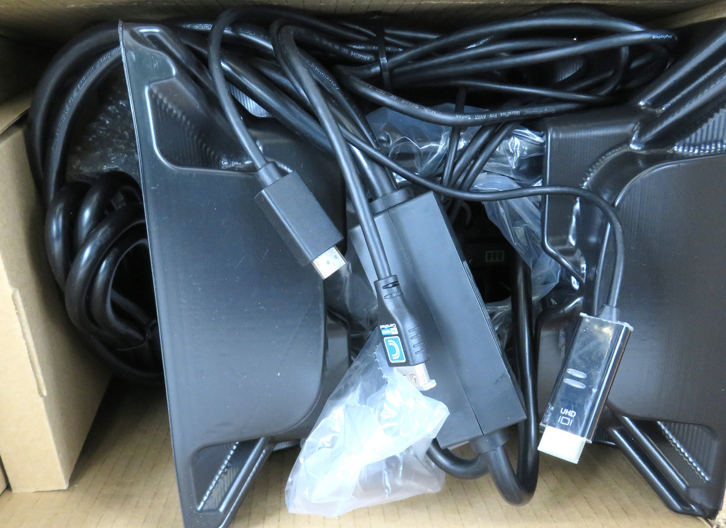 Crestron FT2-700-ELEC-B FlipTop™ FT2 Series Cable Management System