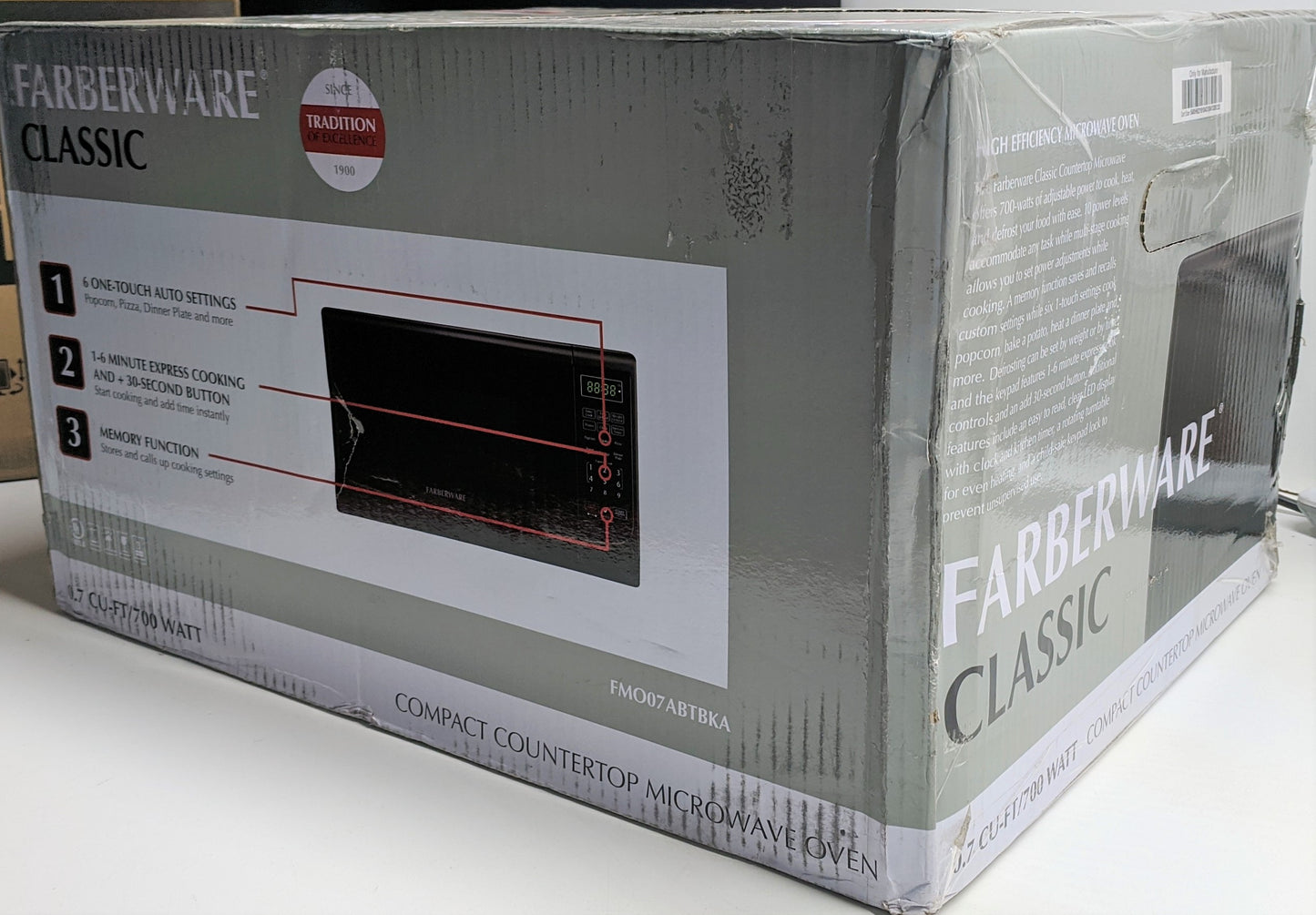 FARBERWARE COUNTERTOP MICROWAVE FMO07ABTBKA 0.7 CU-FT/700 WATT