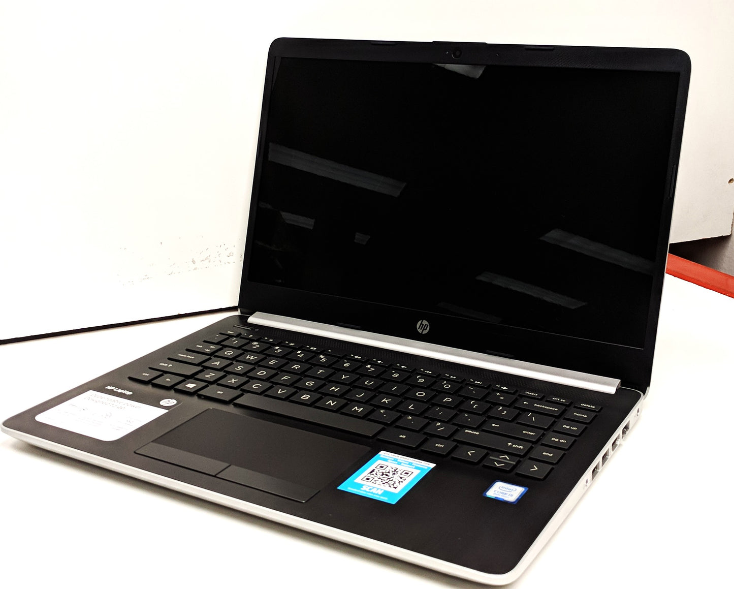 HP LAPTOP 14-CF1051OD I5-825U@1.60GHz,8GB,256HB