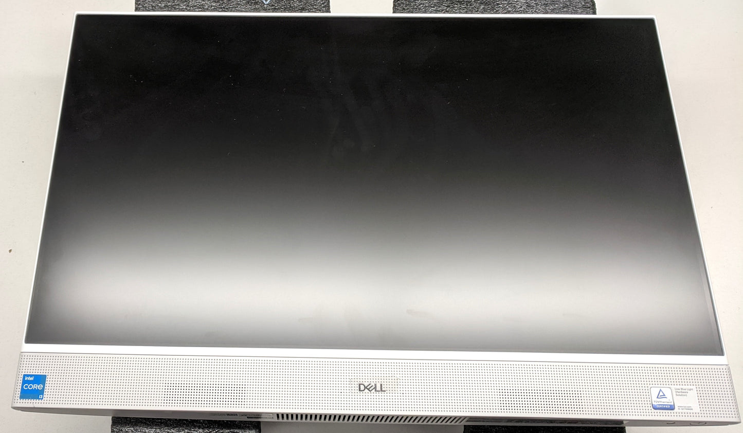 DELL INSPIRON 24 AIO 5410 23.8IN i3-1215U, 8GB RAM, 256GB SSD-SCRATCHED