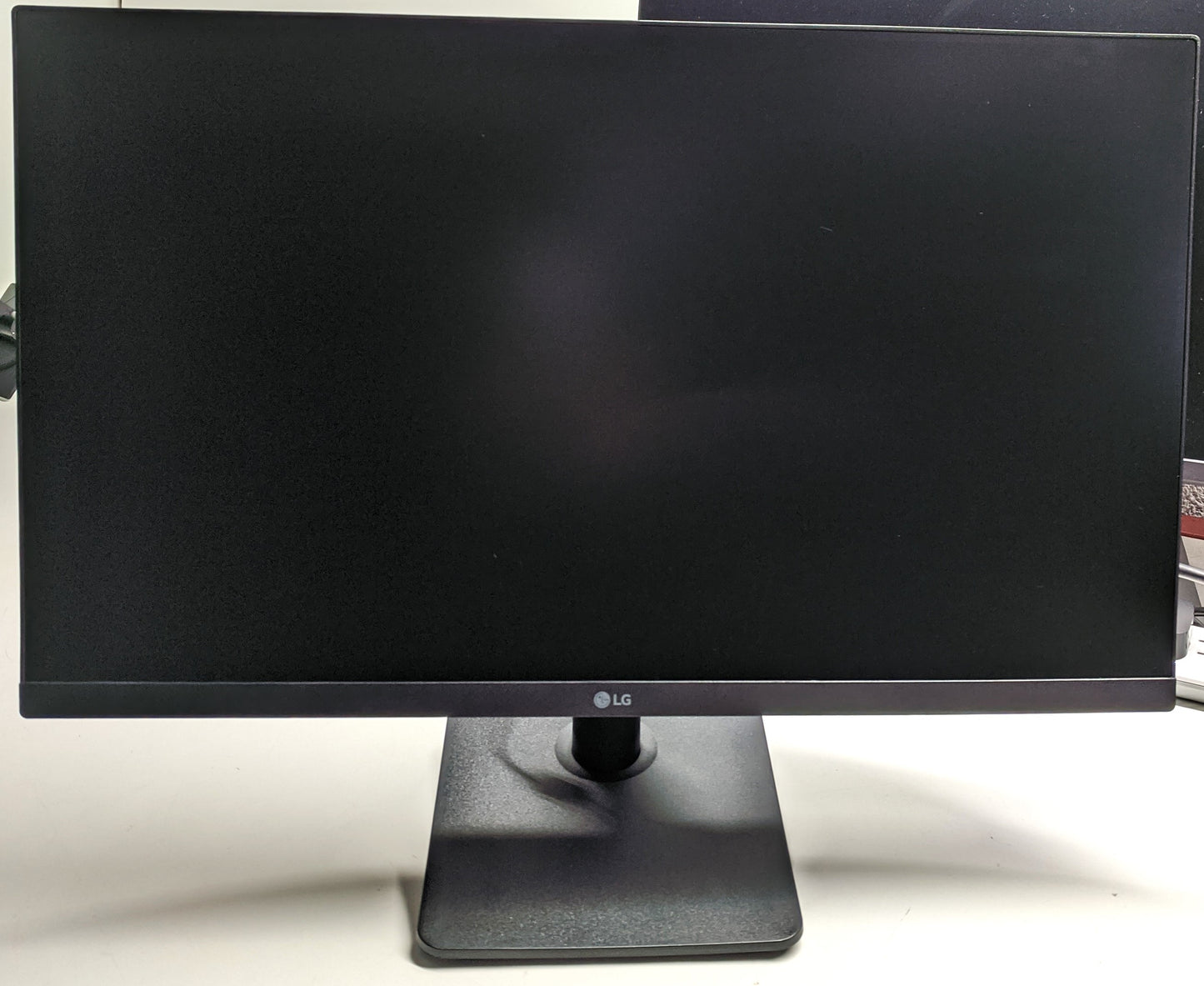 LG 24in. MONITOR 24MP400