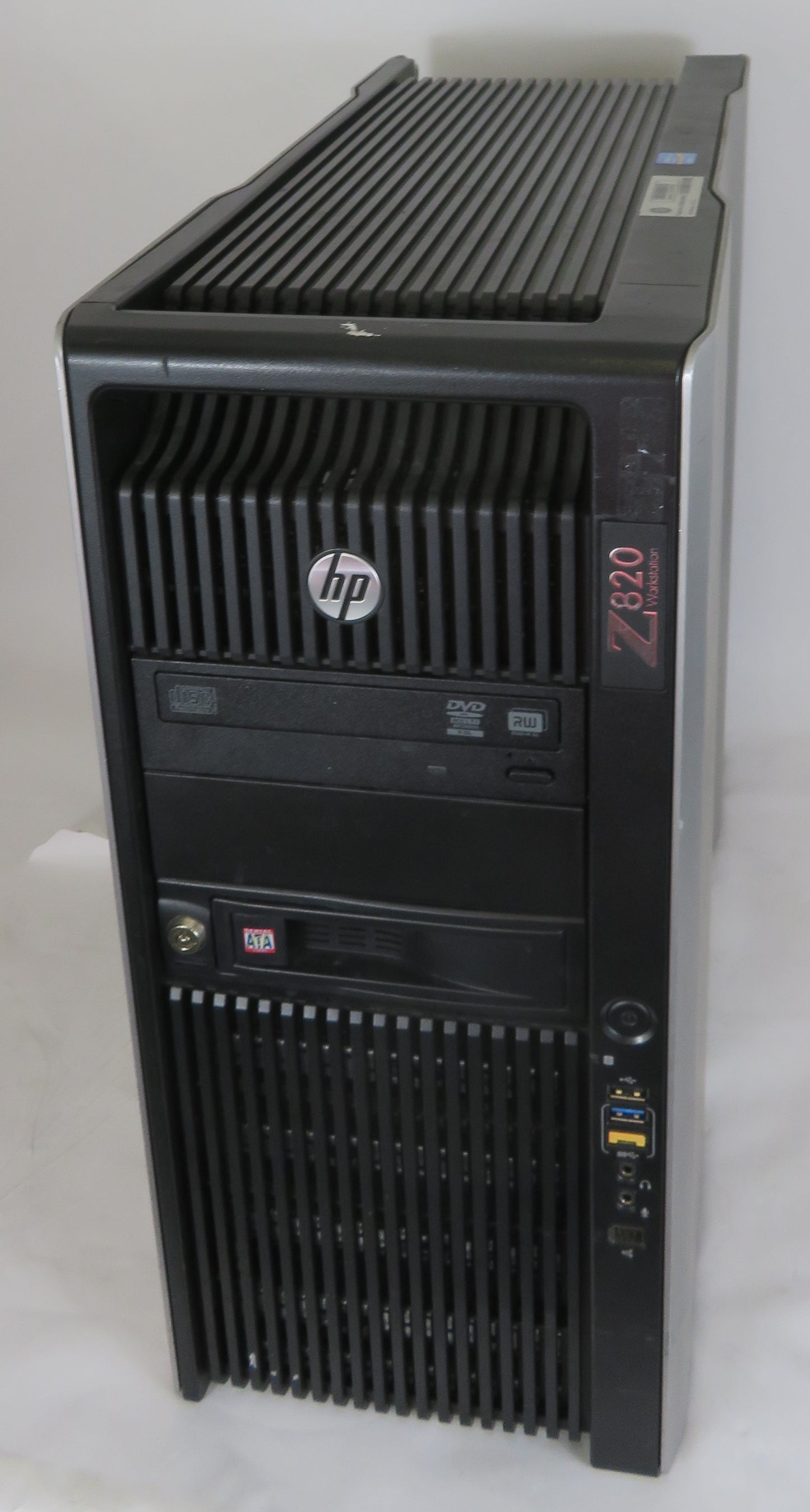 HP Z820 Workstation Intel Xeon E5-2640(x2) @ 2.5GHz 24GB RAM 500GB K4000 NO OS