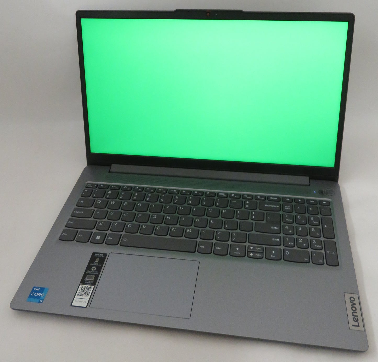 Lenovo IdeaPad Slim 3 15IRU8 i3 1305U 1.6GHz 8GB RAM 256GB Windows 11