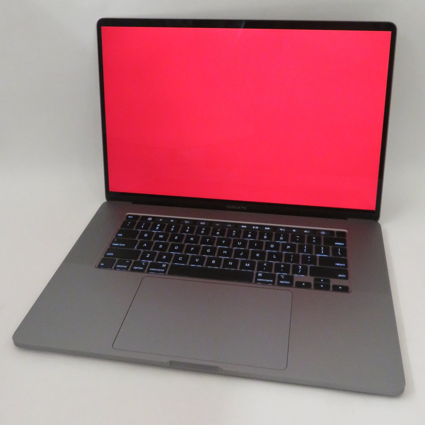 Apple MacBook Pro 2019 16in A2141 i9 9980HK 2.4GHz 16GB RAM 512GB macOS 5300M