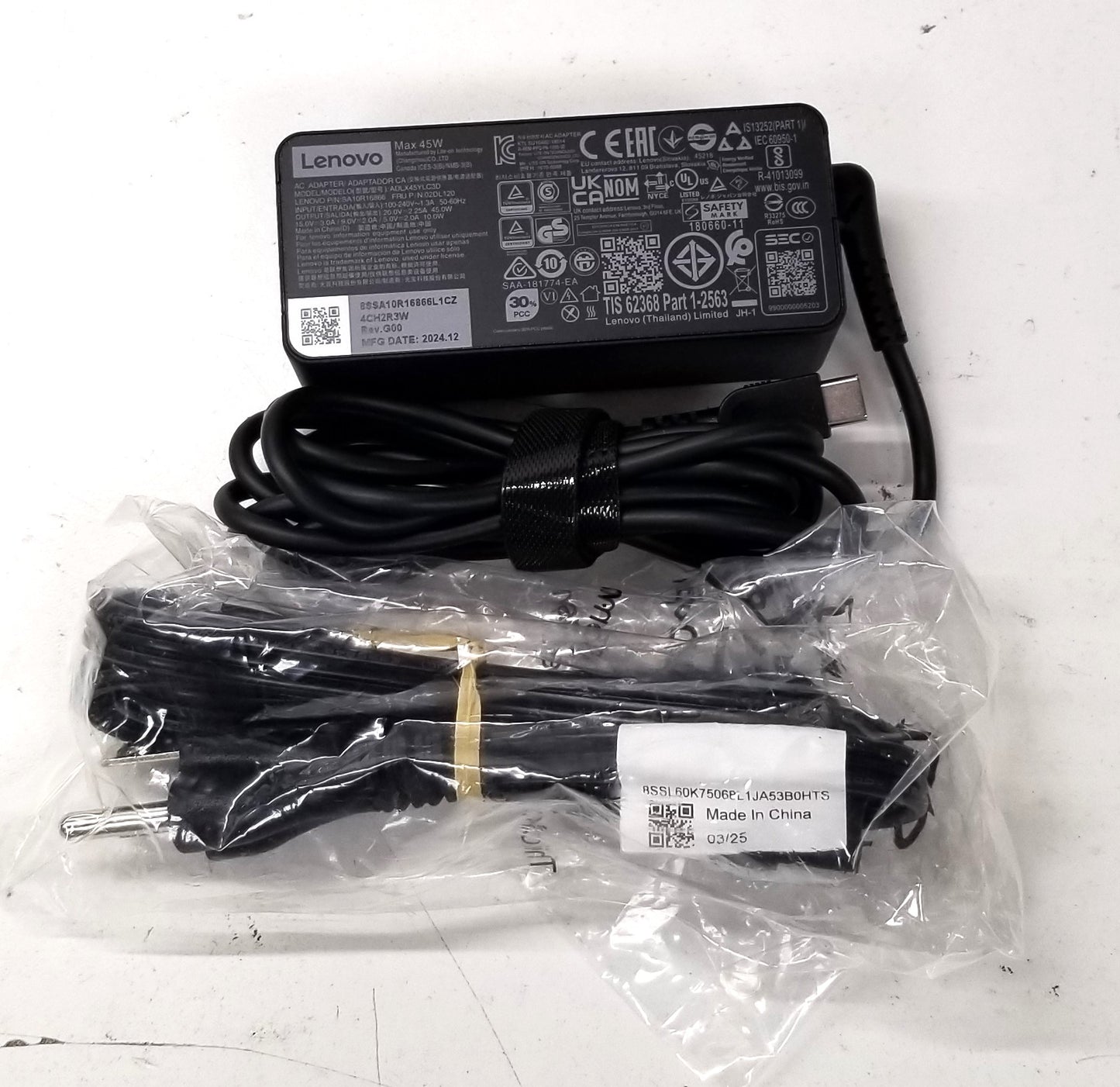 GOOGLE PIXELBOOK GO 13.3 Touchscreen Chromebook M3-8100Y, 8GB, 64GB