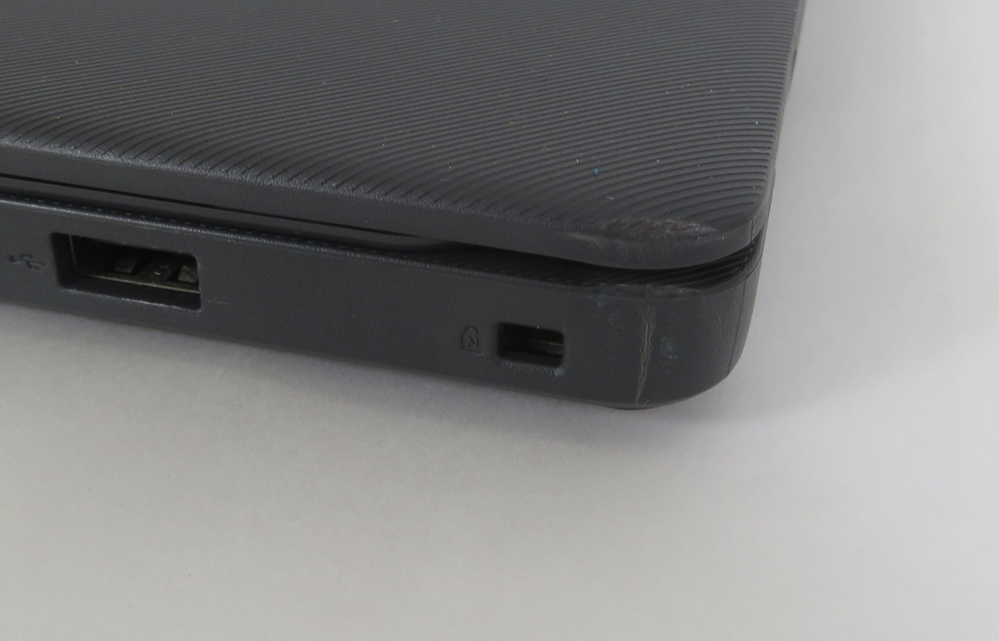 Dell Vostro 14 3400 i5 1135G7 2.4GHz 8GB RAM 1TB HDD 256GB SSD Win11 Home