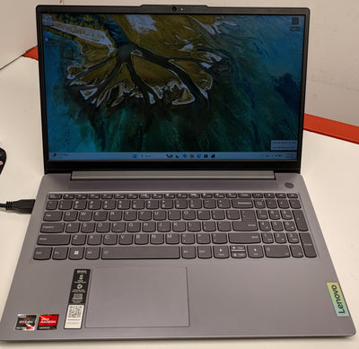 IDEAPAD SLIM 3 15AMN8 R3-7320U@2.4GHZ, 8GB, 512GB