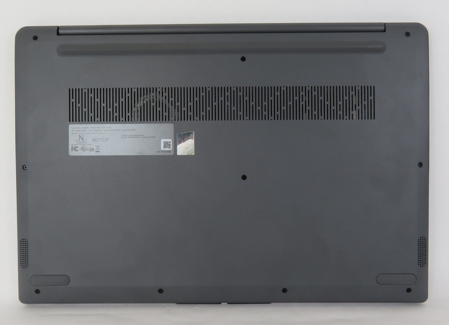 Lenovo IdeaPad 3 17IAU7 i3-1215U 8GB RAM 256GB Win 11