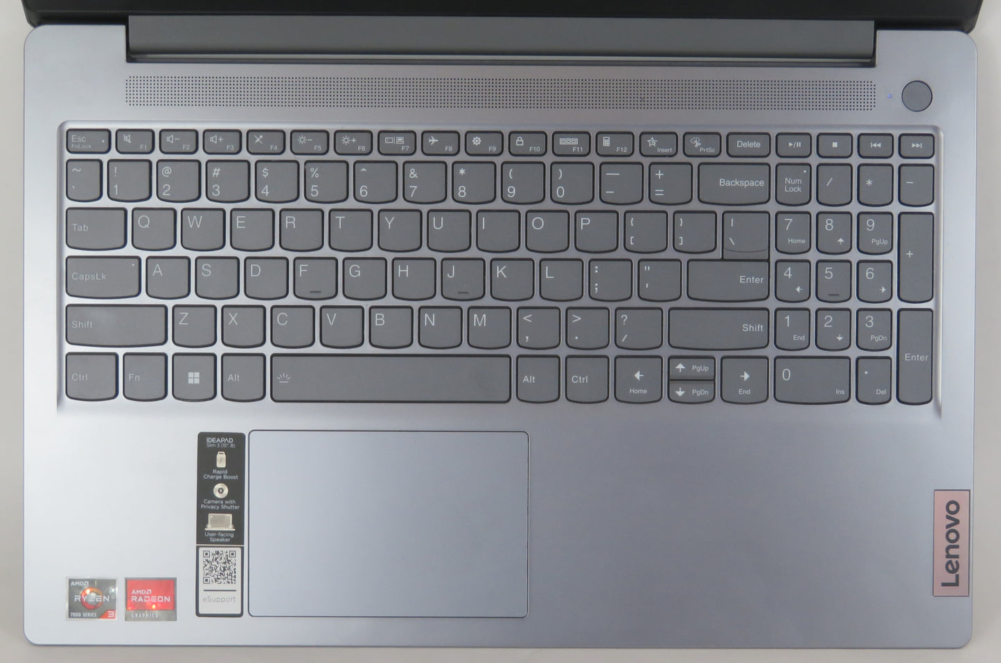 Lenovo IdeaPad Slim 3 15.6in Ryzen 3 7320U 2.4GHz 8GB RAM 512GB Win 11