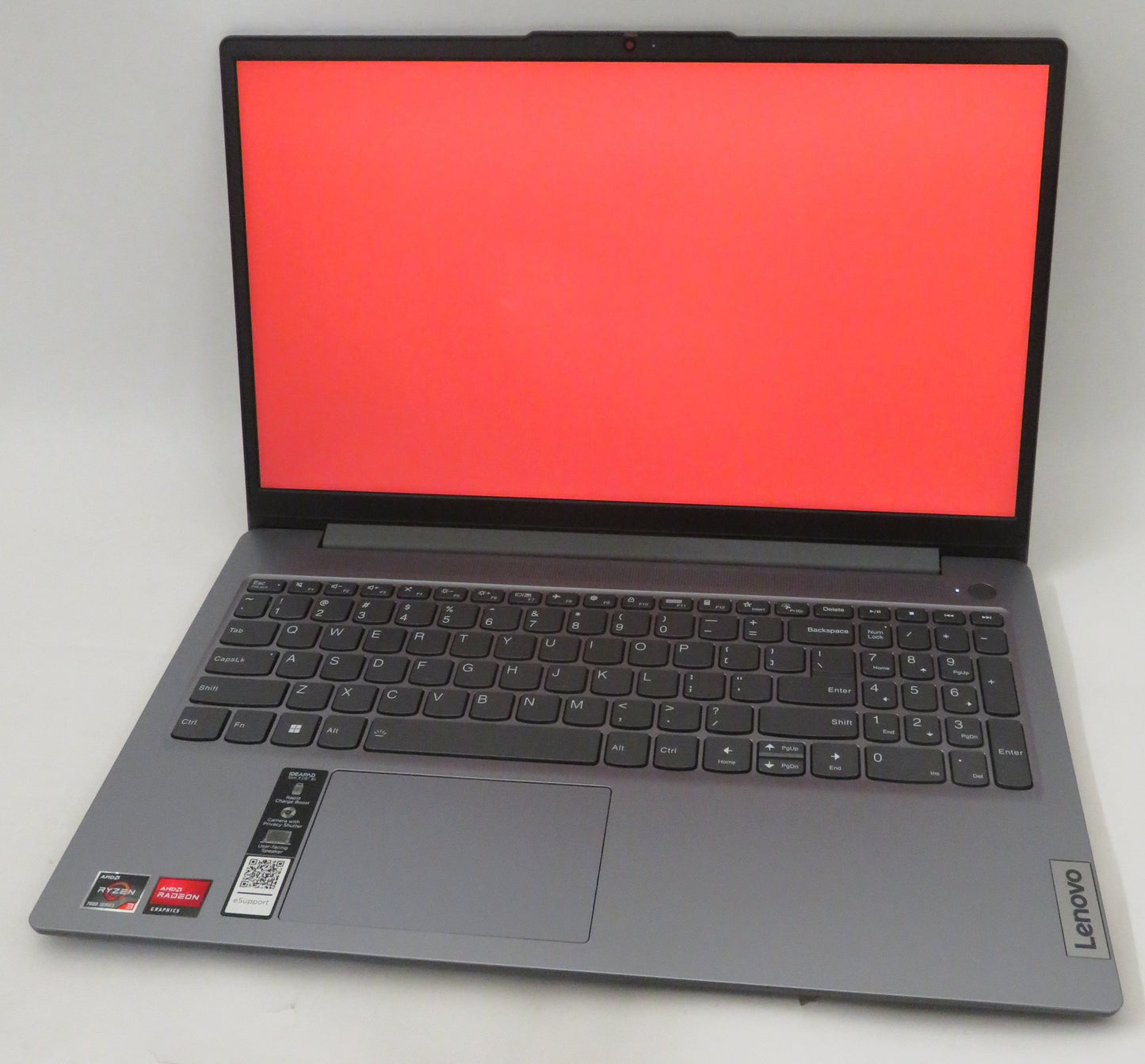 Lenovo IdeaPad Slim 3 15.6in Ryzen 3 7320U 2.4GHz 8GB RAM 512GB Win 11