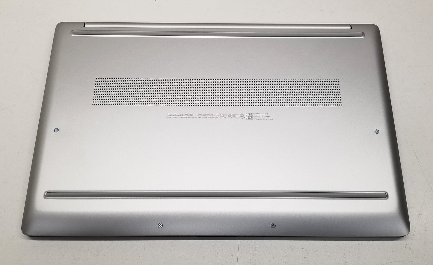 HP 17-CP1124OD 17.3 IN R3-3250U, 8GB, 256GB