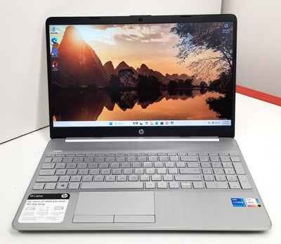 HP 15-DW3005WM i5-1135G7, 8GB, 512GB