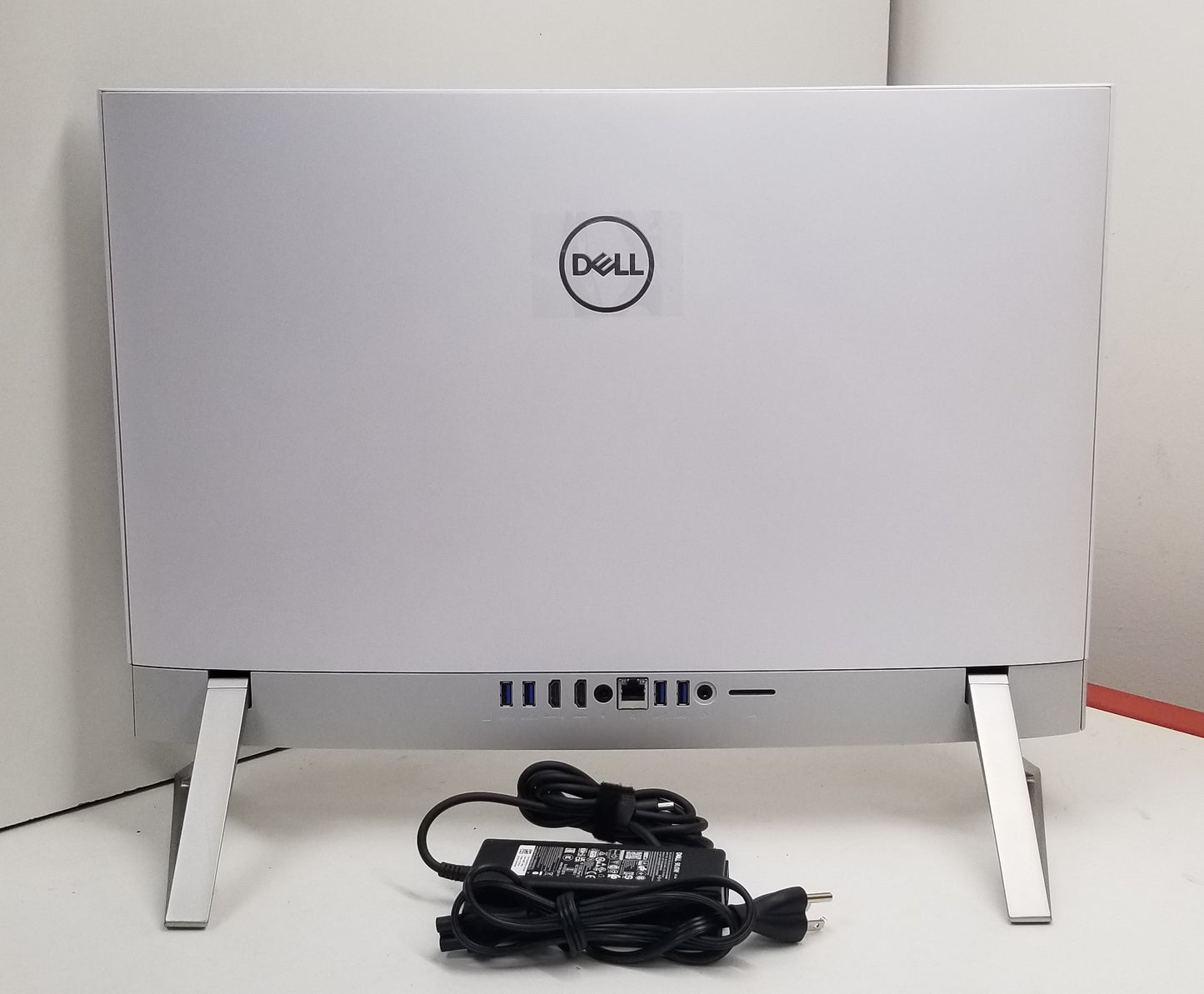 Dell Inspiron 24 5430 I3-100U, 8GB MEMORY, 512GB SSD