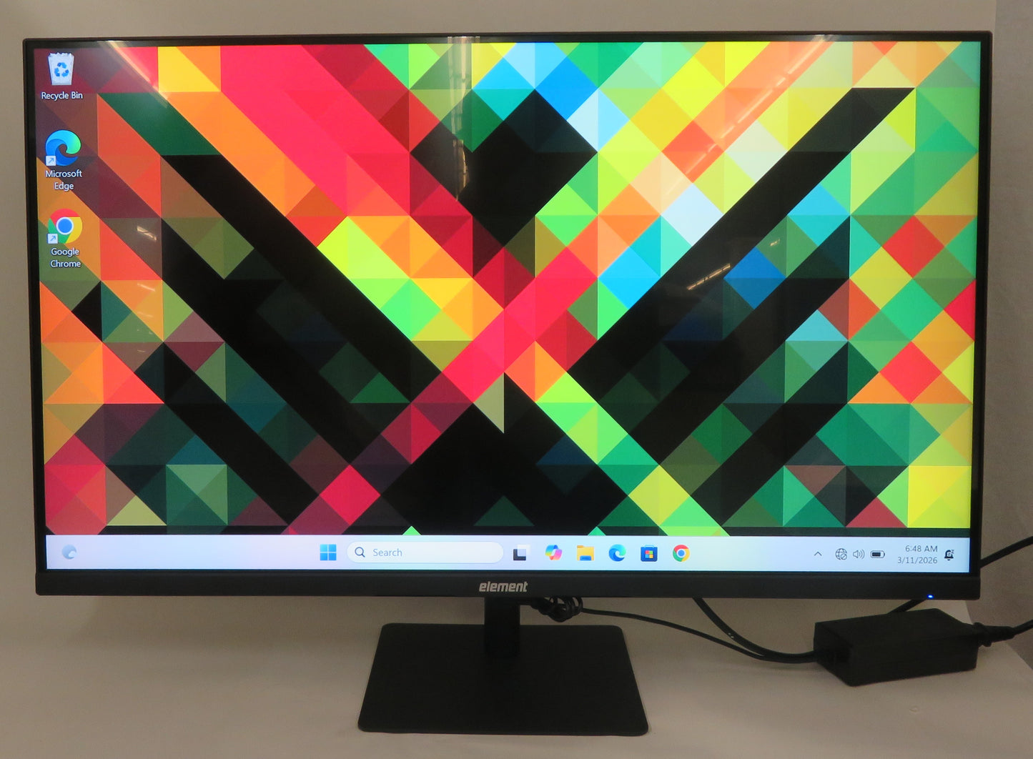 Element EM2FPAF32B 32in 1080P VA Display 3-Sided Frameless Monitor
