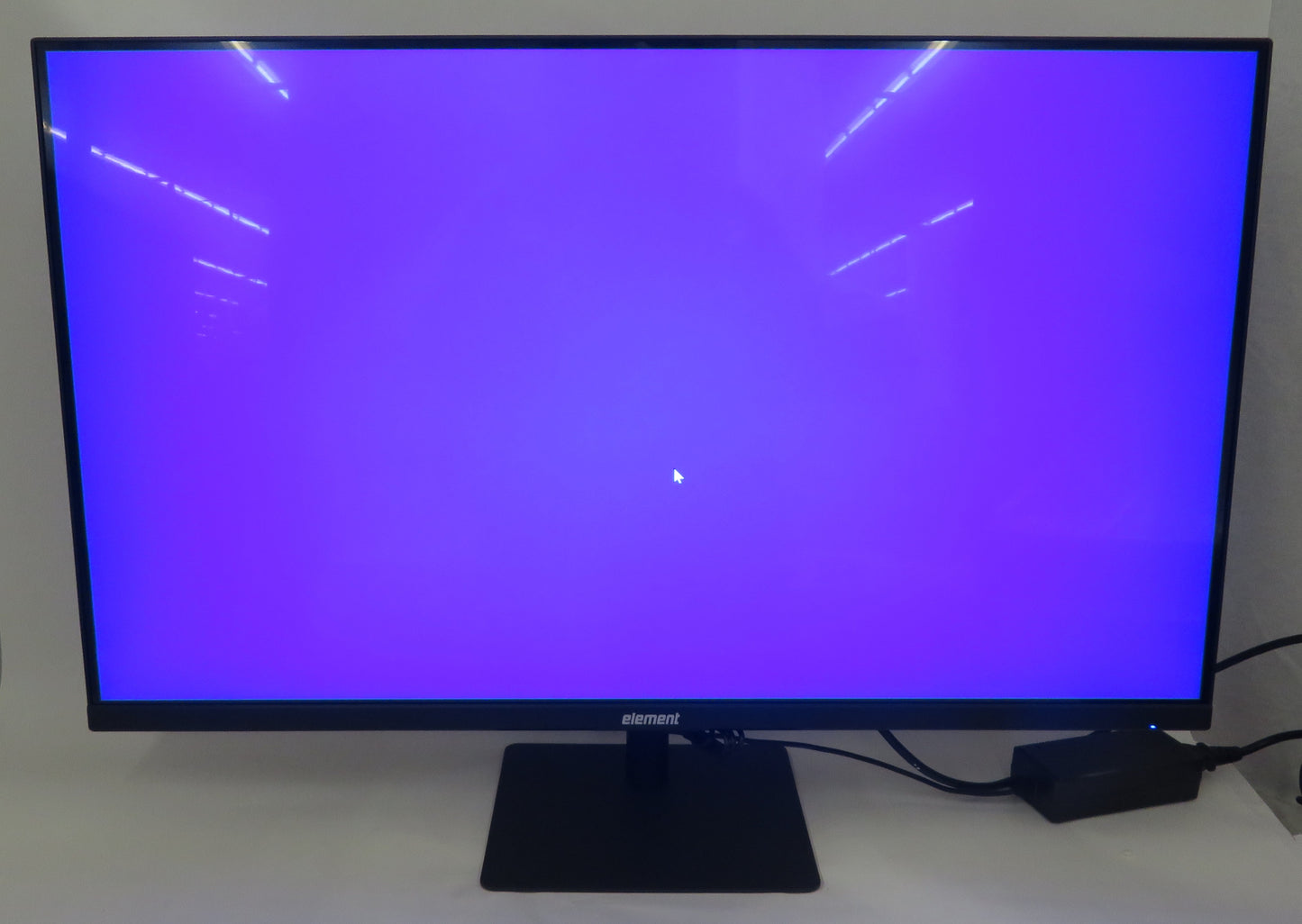 Element EM2FPAF32B 32in 1080P VA Display 3-Sided Frameless Monitor