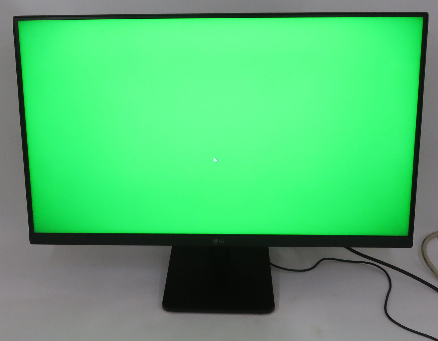 LG 27MP400-B 27'' FHD IPS 3-Side Borderless FreeSync Monitor