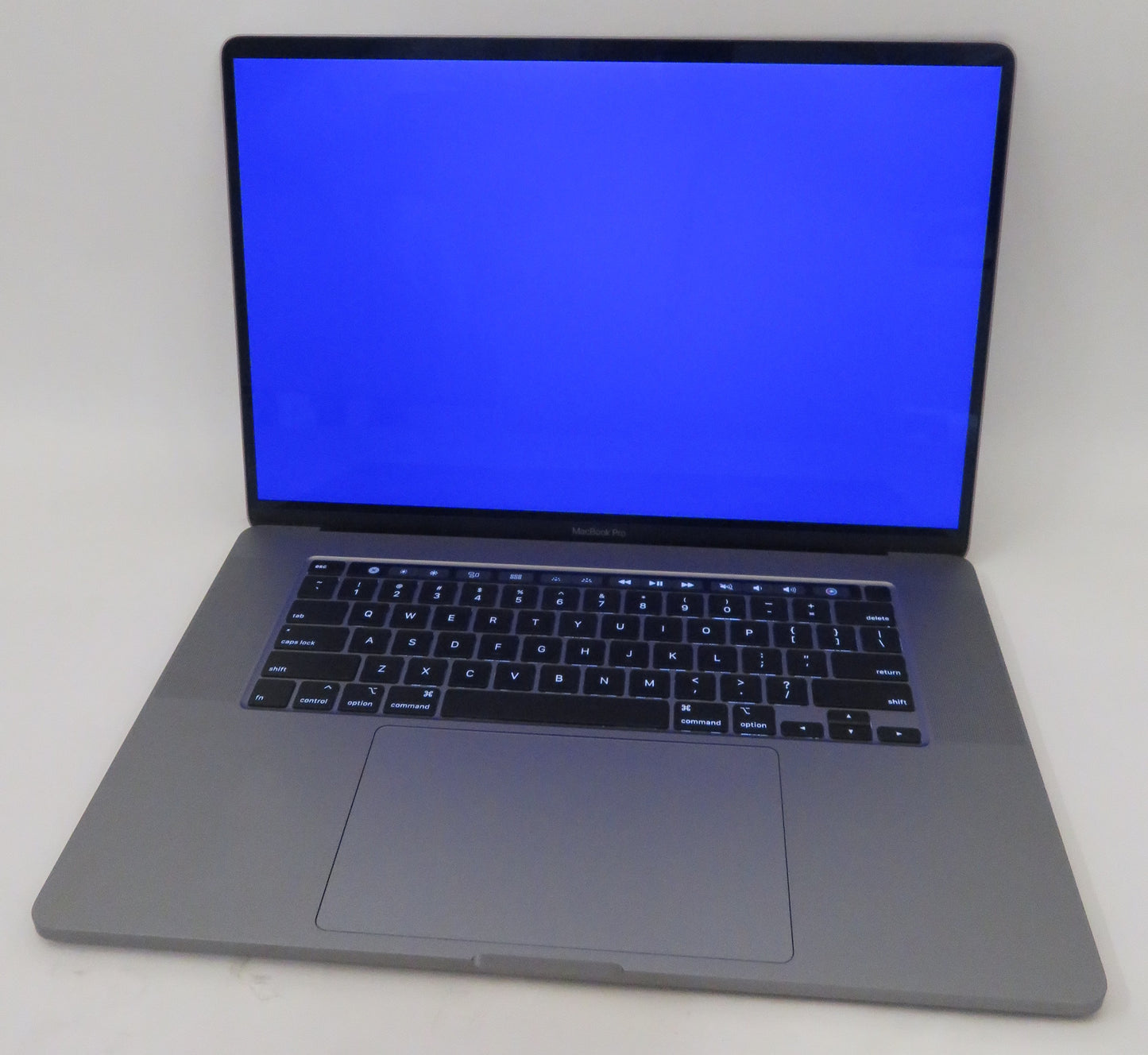 Apple MacBook Pro 2019 16in A2141 i9 9880H 2.3GHz 32GB RAM 1TB macOS 5500M