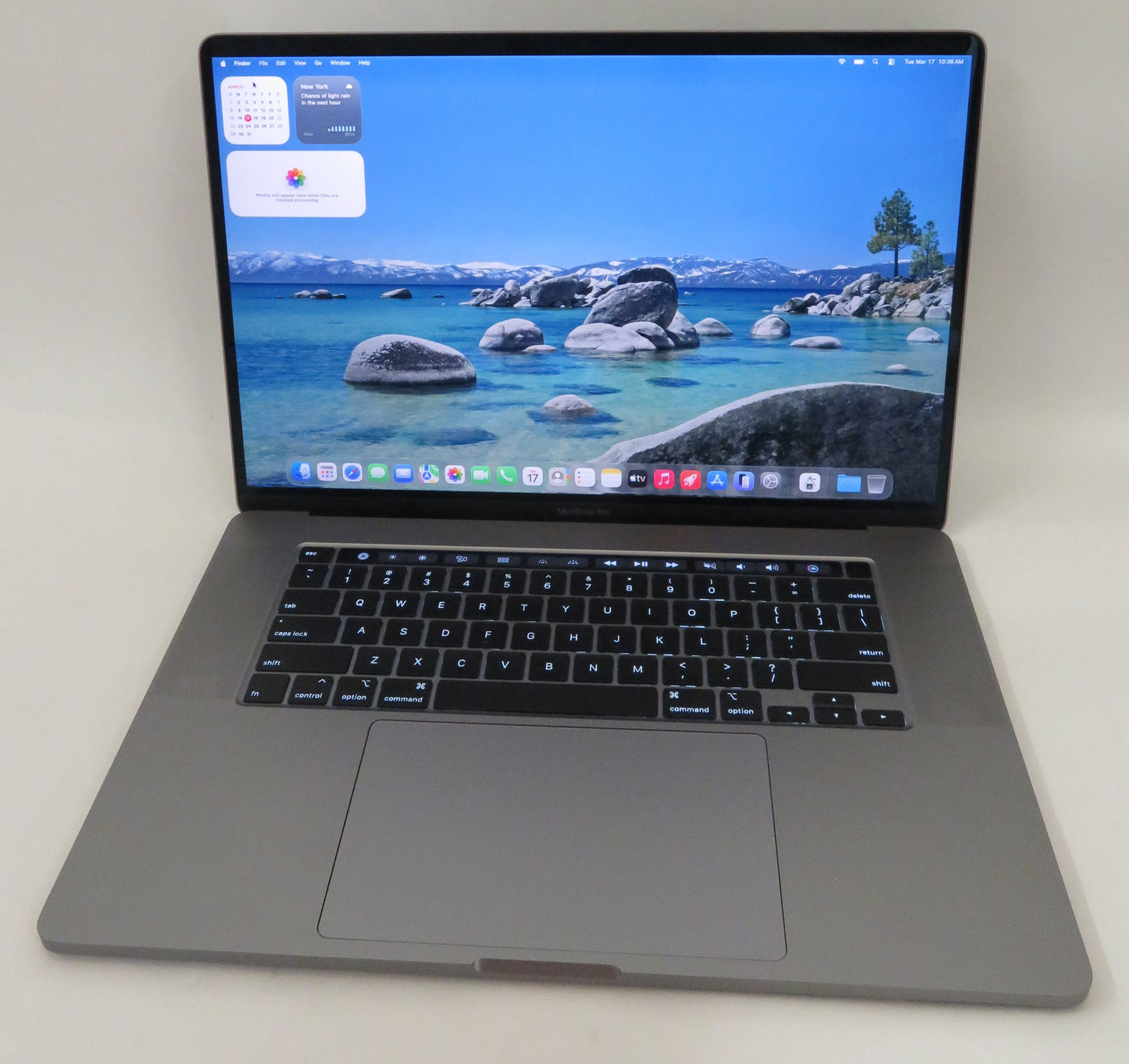 Apple MacBook Pro 2019 16in A2141 i7 9750H 2.6GHz 16GB RAM 512GB macOS 5300M