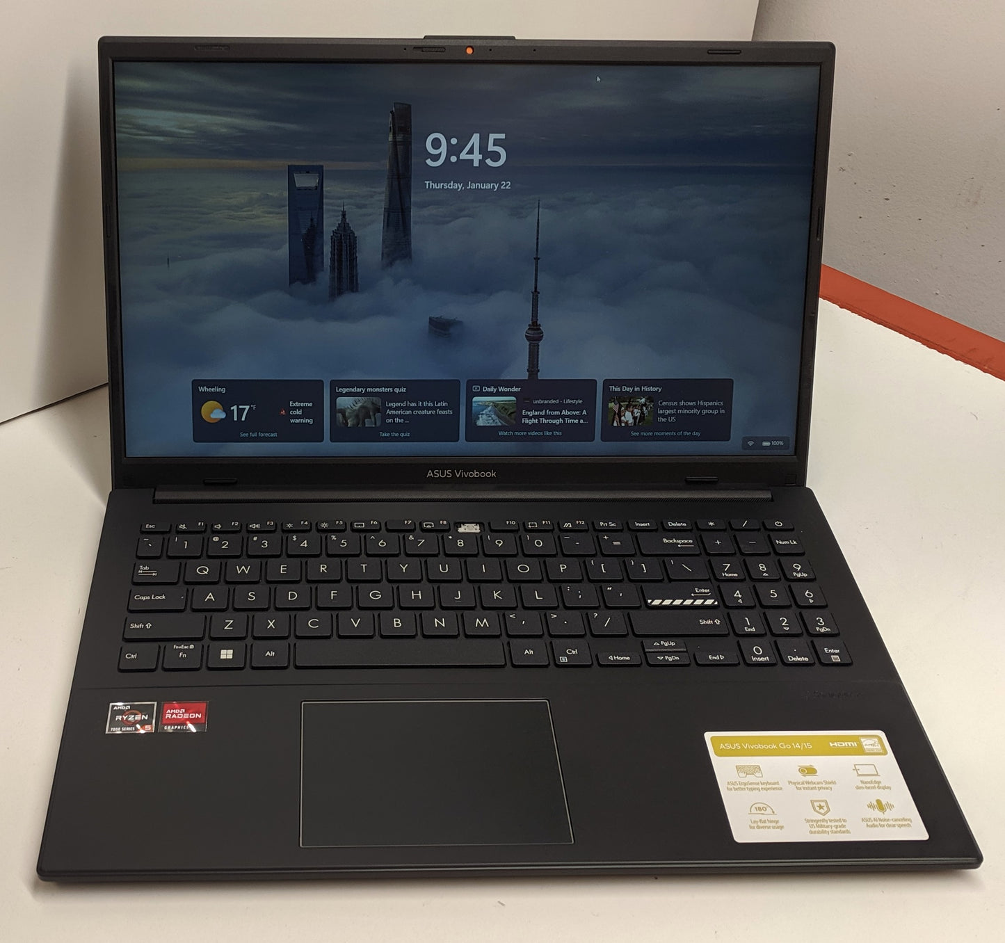 ASUS Vivobook E1504F 15.6in R5-7520U, 16GB, 512GB SSD