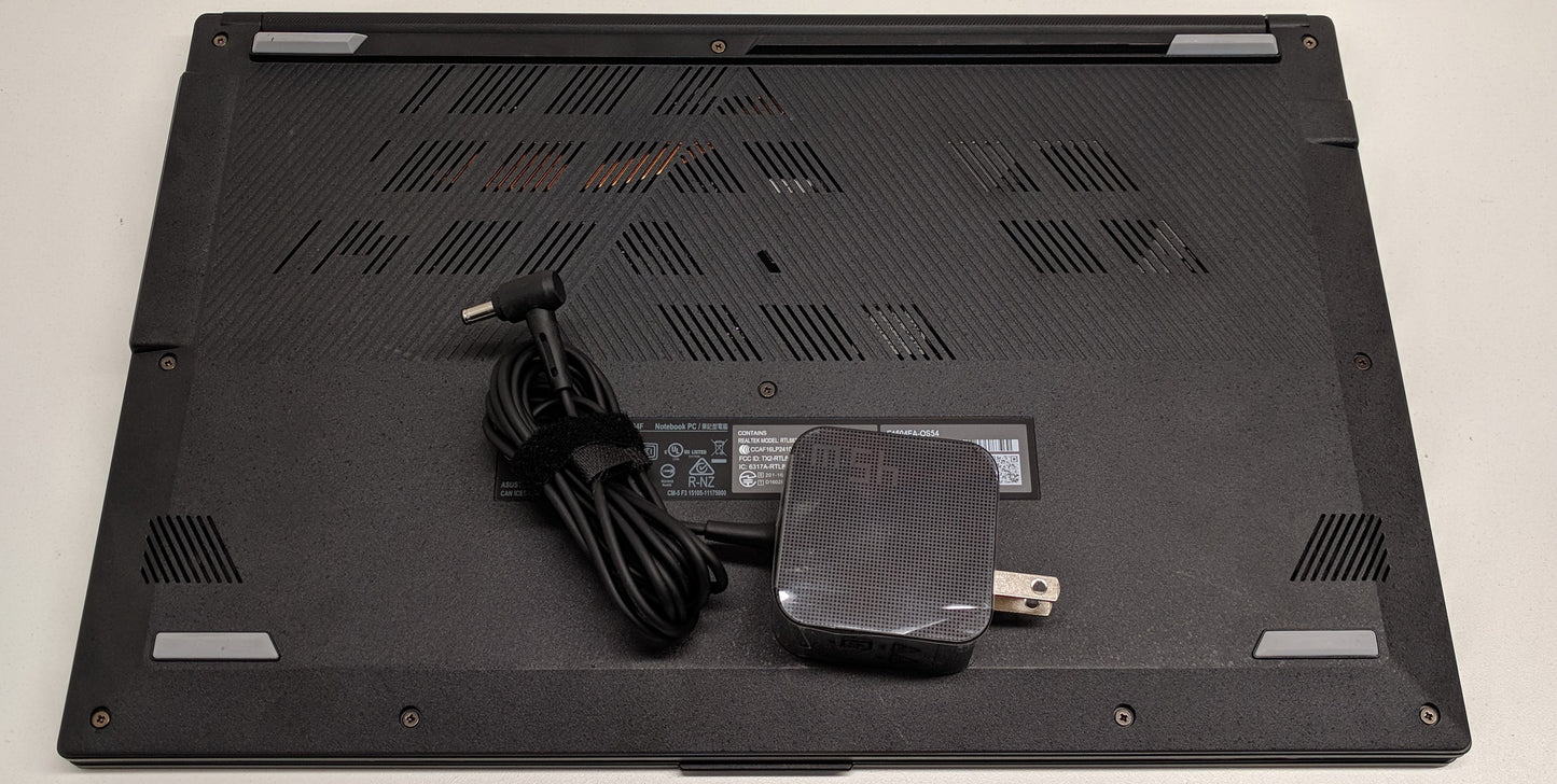 Asus Vivobook E1504F R5-7520U, 16GB RAM, 512GB SSD