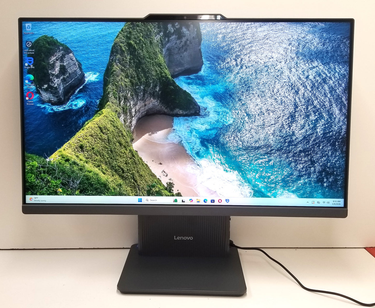 Lenovo Ideacentre 24IRH9 23.8 In i5-13420H, 8GB, 256GB