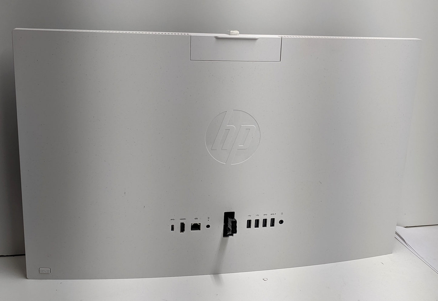 HP 23.8 All-in-One Desktop PC, GOLD 7220U, 4GB, 256GB