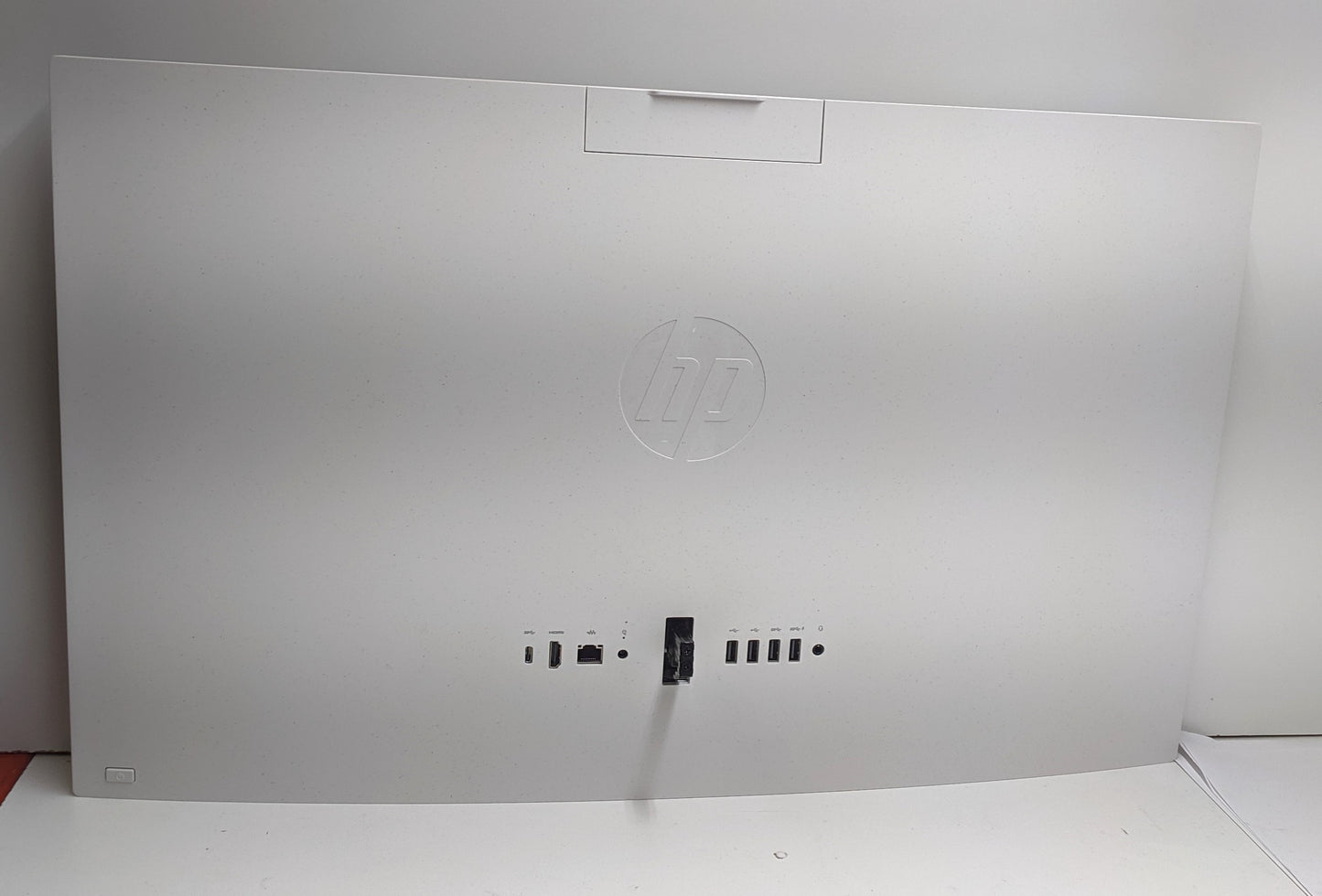 HP 23.8 All-in-One Desktop PC, GOLD 7220U, 4GB, 256GB