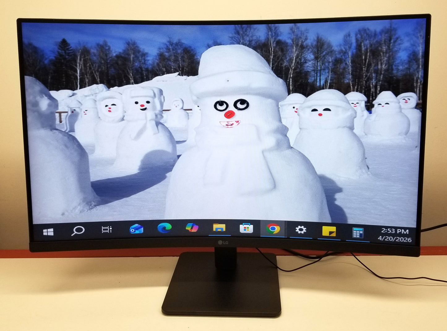 LG 32MR50C-B 32" Class Full HD Curved Screen LCD Monitor