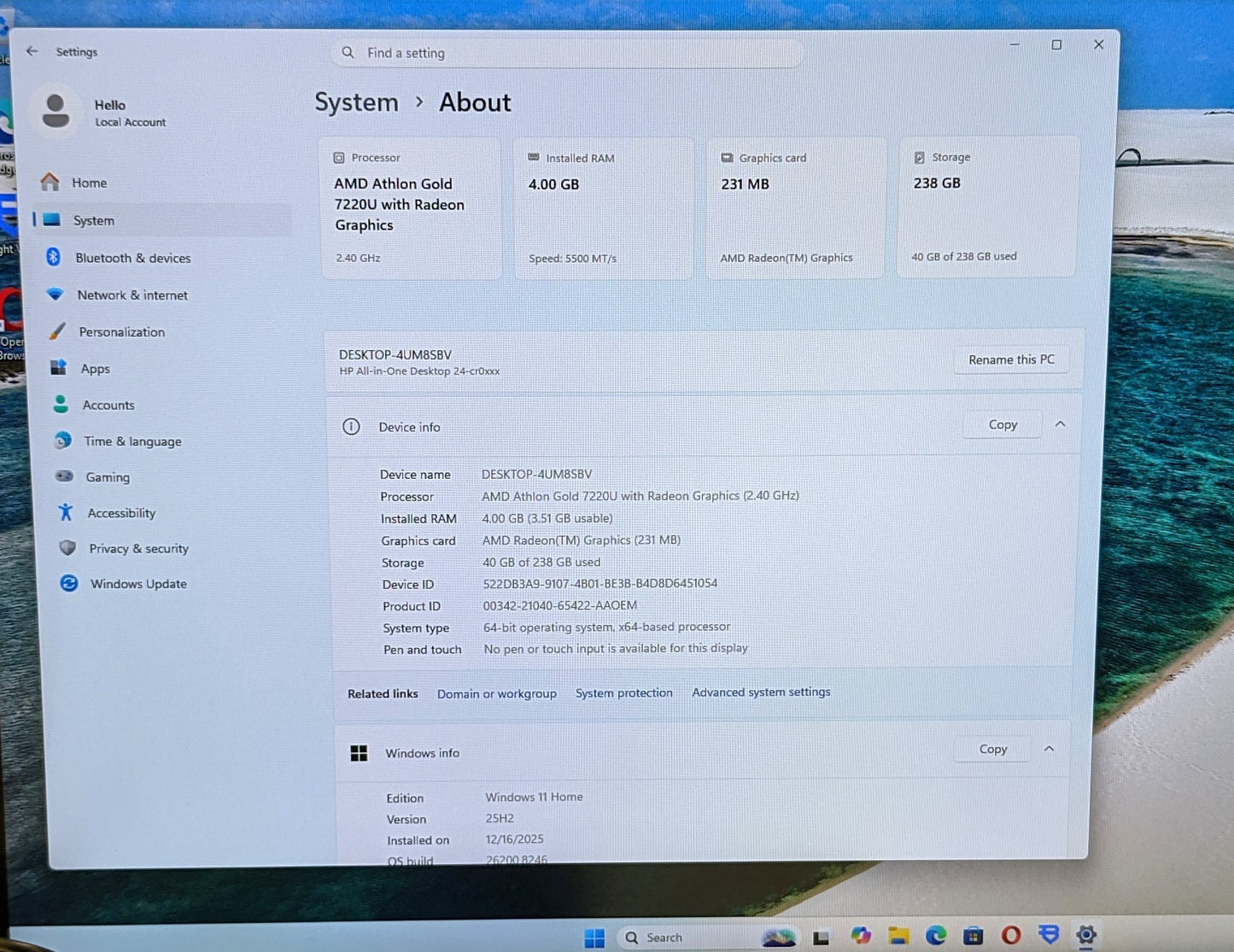 HP AIO 24-CR0046 DESKTOP AMD ATHLON GOLD 7220U 4GB 256GB