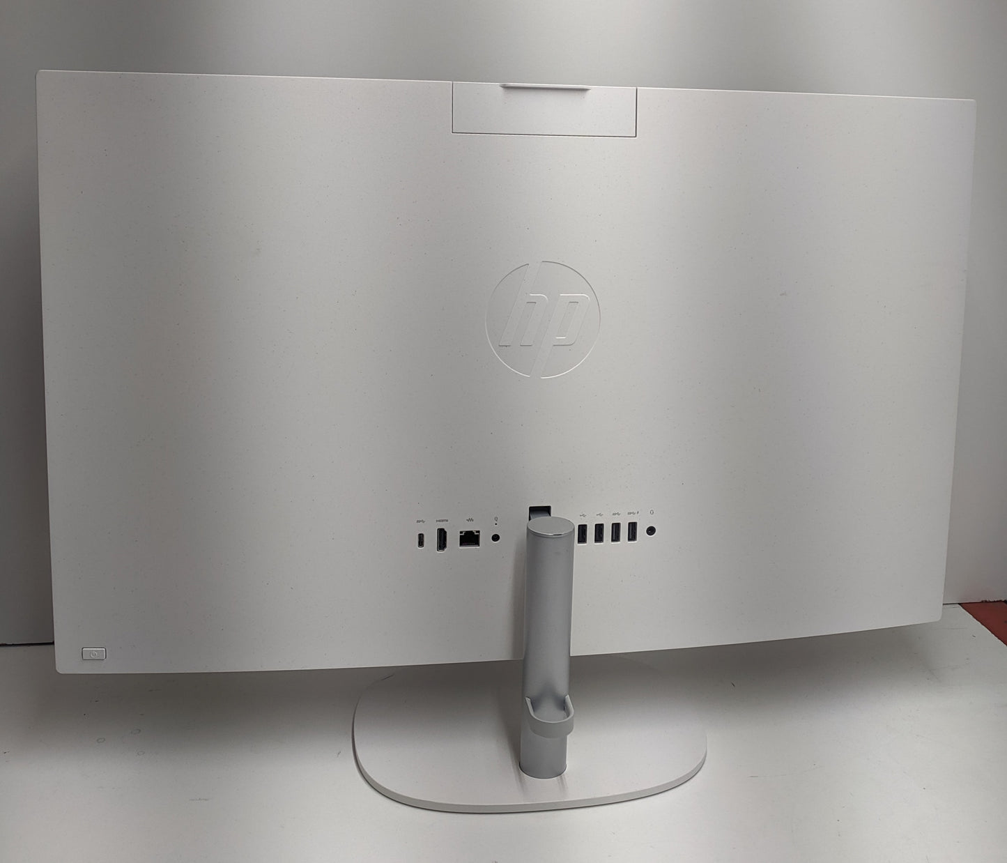 HP 27 All-in-One Desktop PC, R5-7520U, 8GB, 512GB