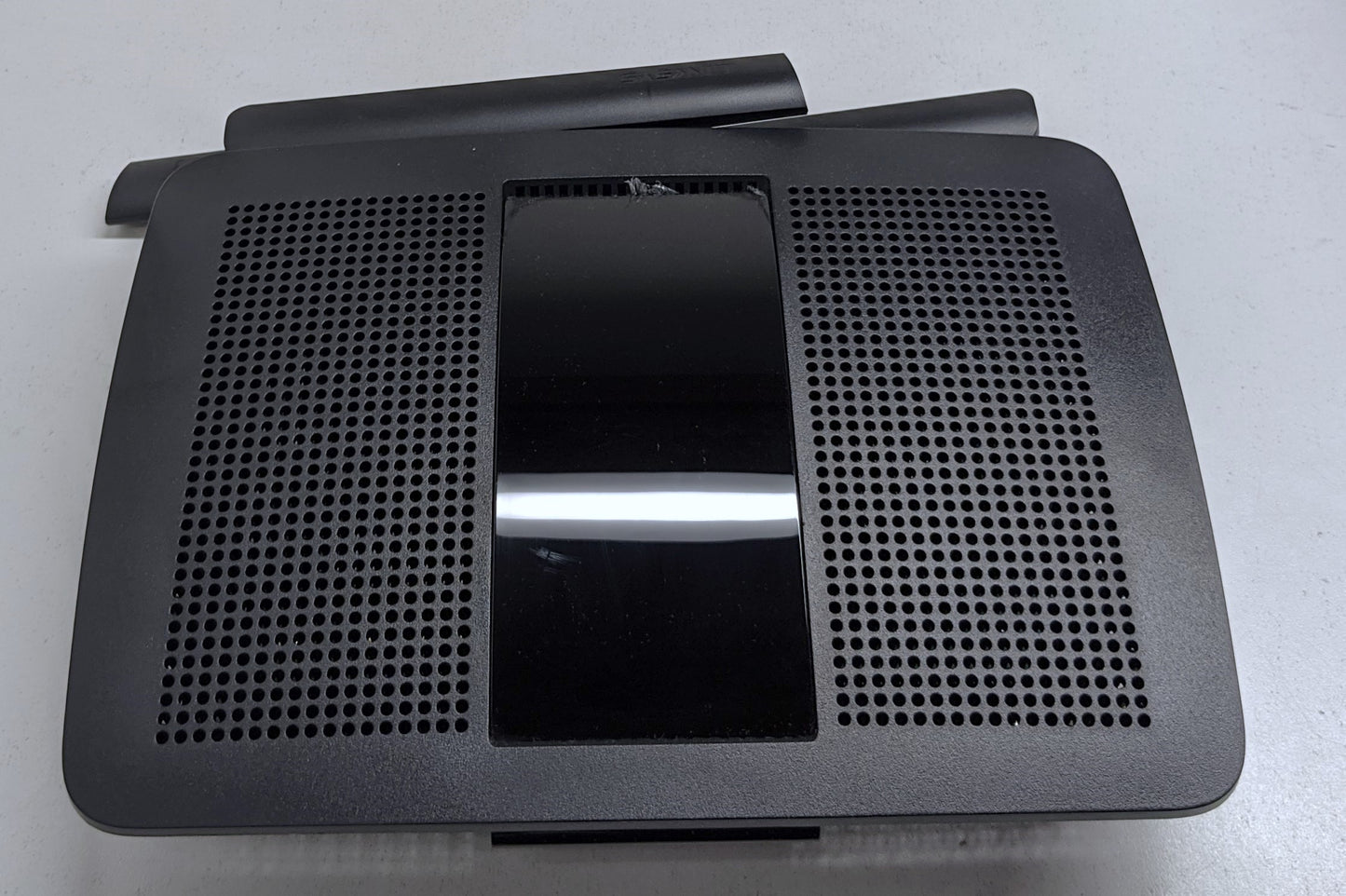 LINKSYS AC1900 EA7450 DUAL-BAND WIFI 5 ROUTER