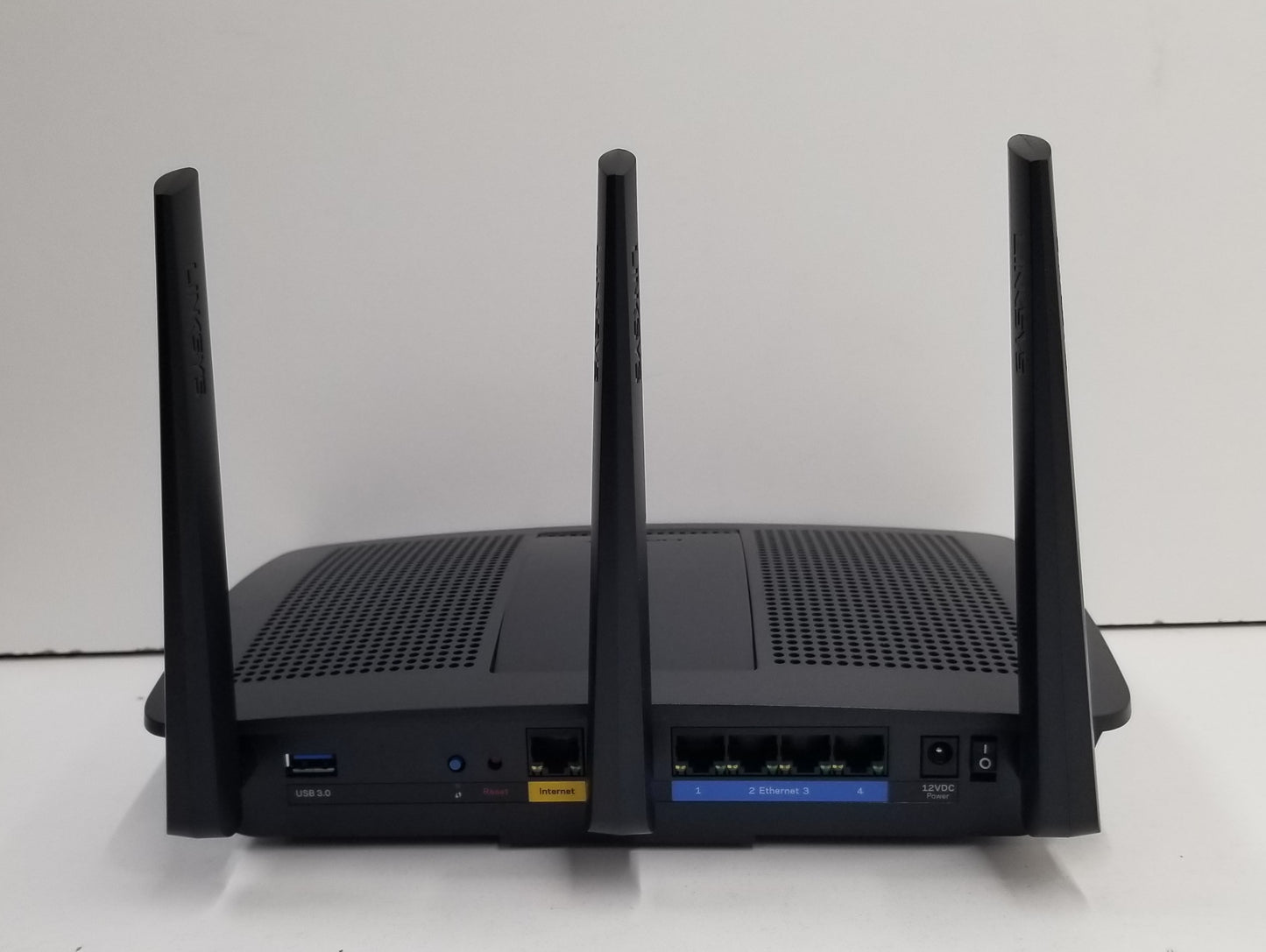 LINKSYS AC1750 DUAL-BAND WIFI 5 ROUTER